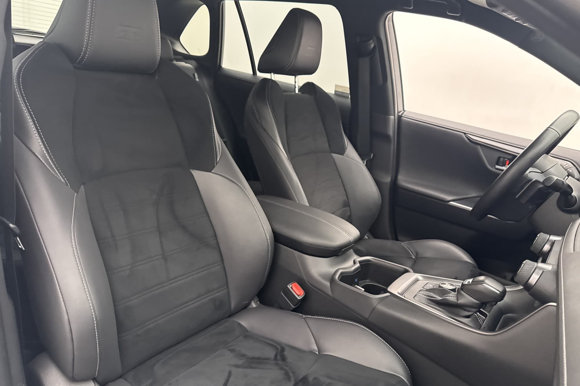 Toyota RAV4 Hybrid AWD-i 222hk GR Sport JBL 360° Elstolar