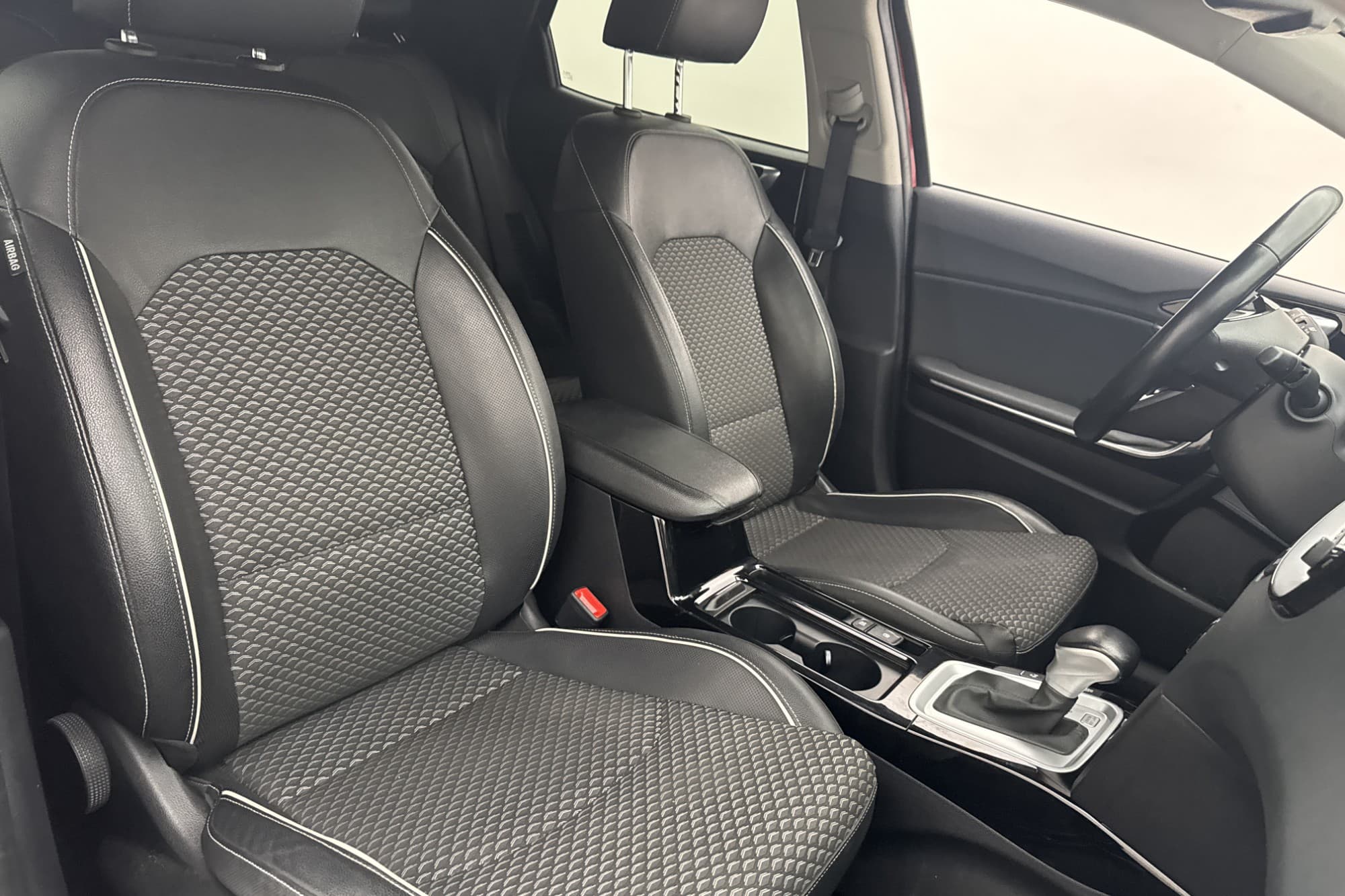 Kia XCeed Plug-in 141hk Advance Plus Kamera Rattvärme MOMS