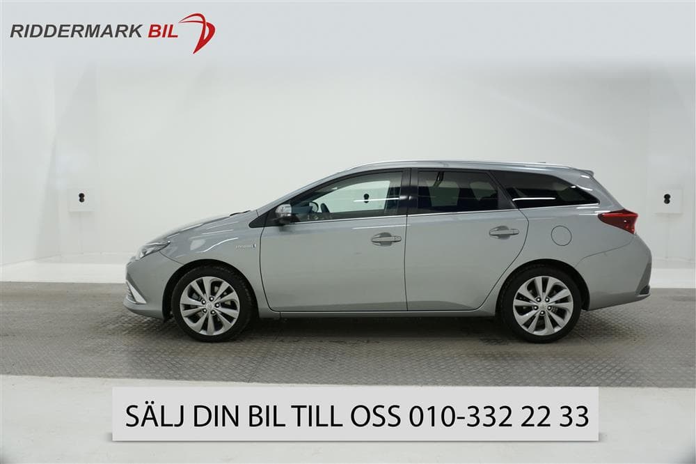 Toyota Auris 1.8 HSD Touring Sports (99hk)