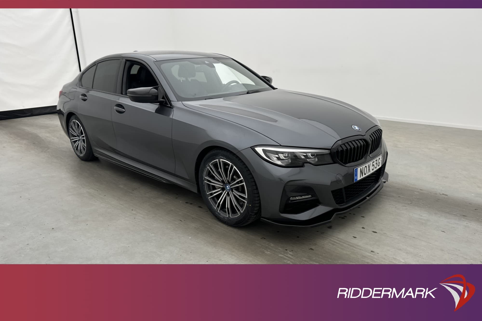 BMW 330e xDrive 292hk