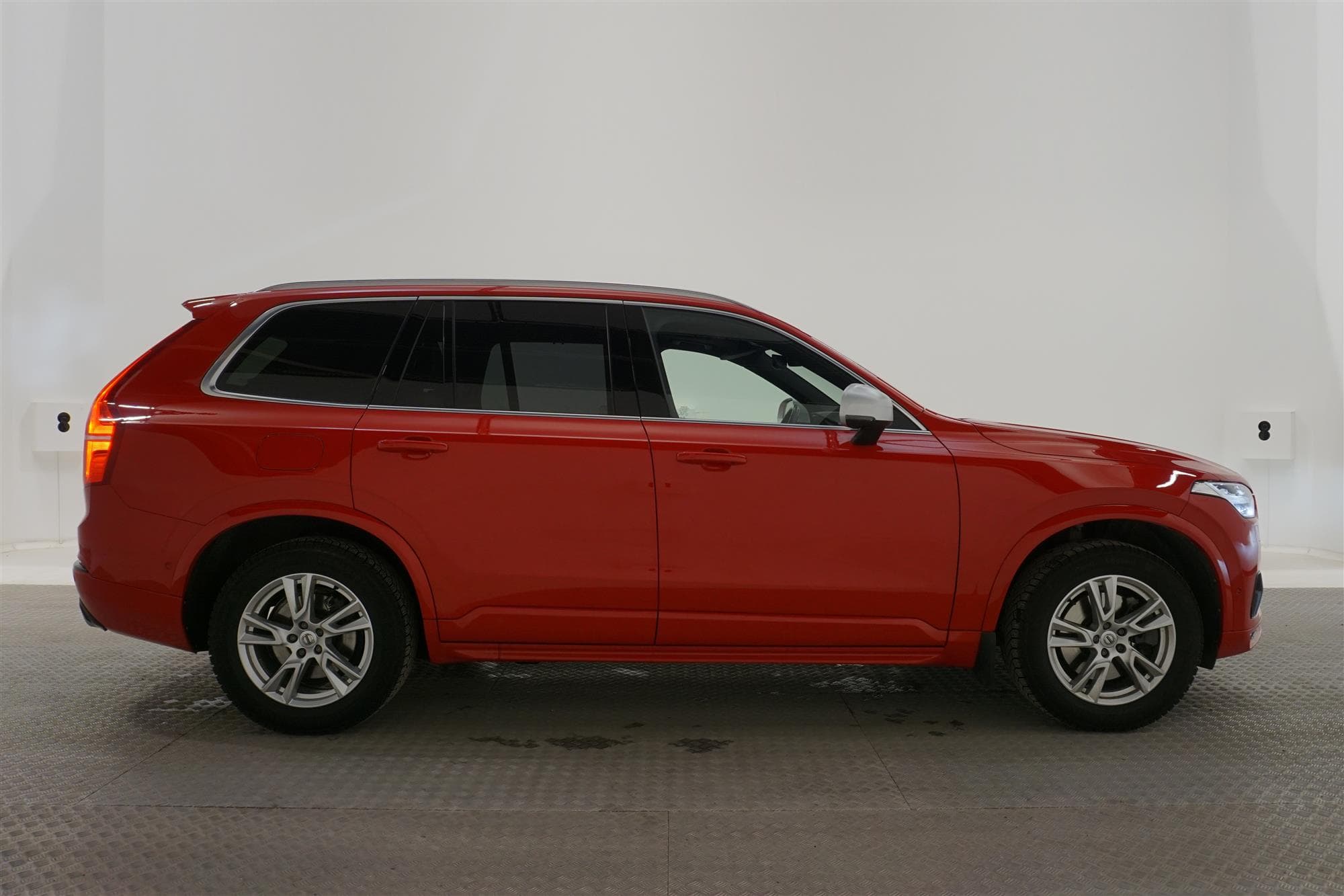 Volvo XC90 D5 AWD 225hk R-Design 7-sits B&W Pano 360° Drag