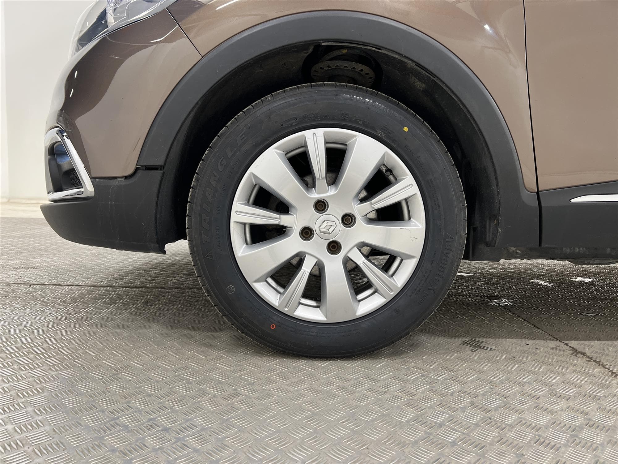 Renault Captur 0.9 TCe 90hk Dynamique GPS Sensorer 0,49l/mil