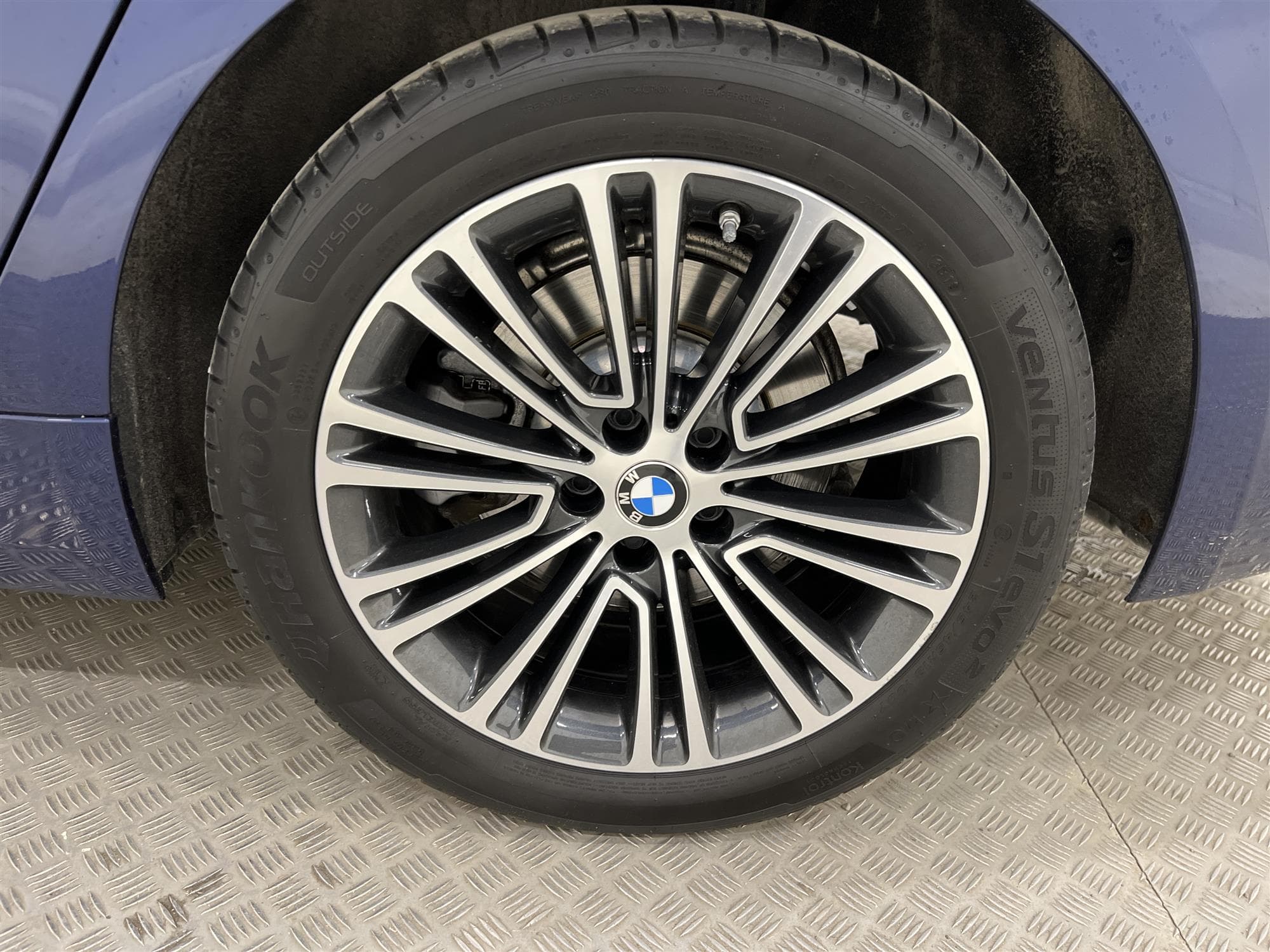 BMW 520 d xDrive 190hk Sportline HiFi Navi Drag 0,47l/milinteriör