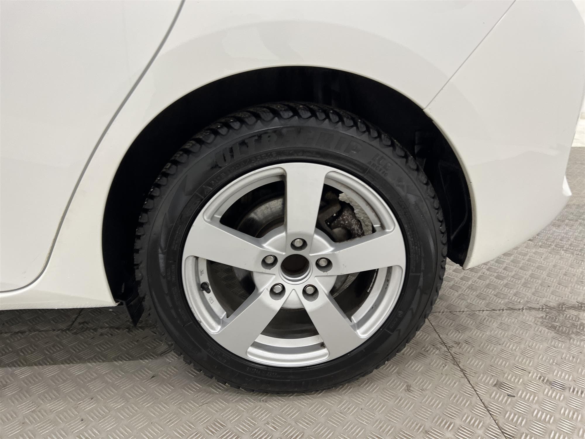Toyota Auris Hybrid 136hk  M&K-Värmare B-Kamera Nyservad