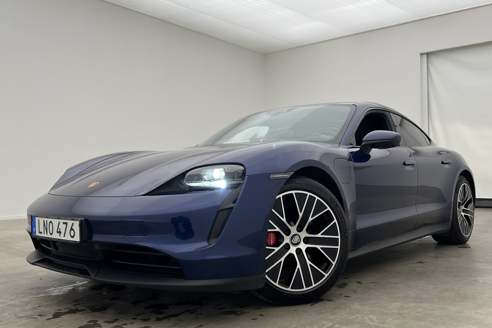 Porsche Taycan 4S DD 571hk Chrono BOSE 360° PDLS PASM MOMS