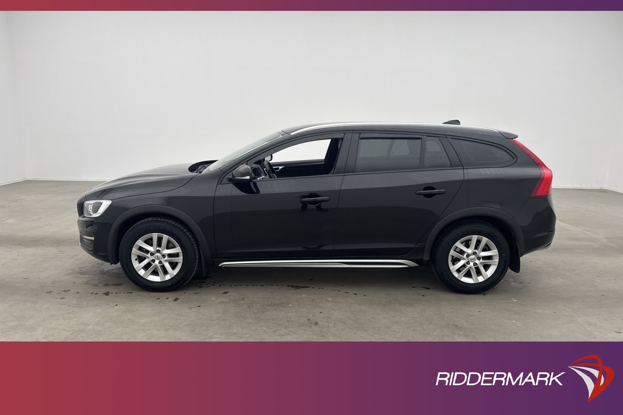 Volvo V60 Cross Country D4 AWD Summum