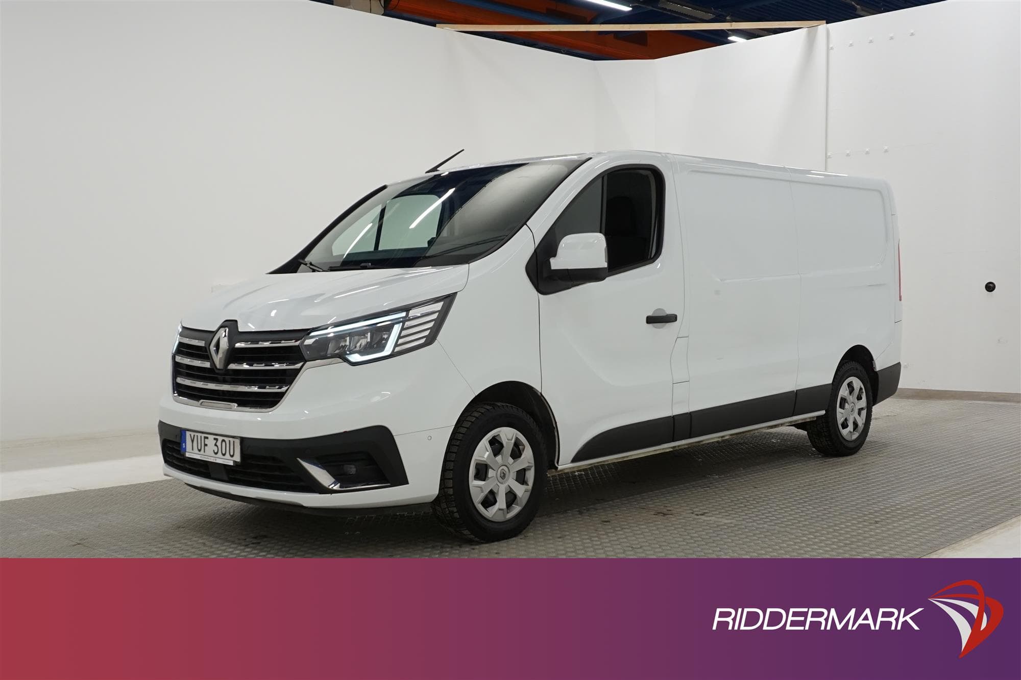 Renault Trafic Nordic Line 150hk L2 Drag Värmare Moms