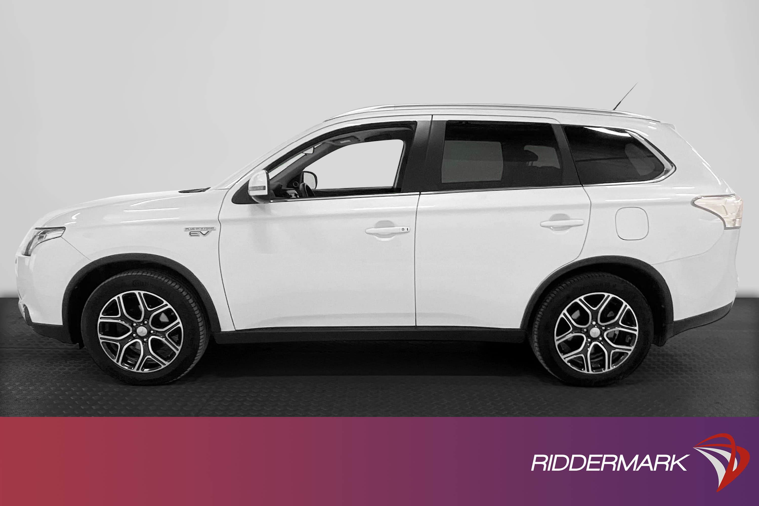 Mitsubishi Outlander PHEV 4WD 203hk