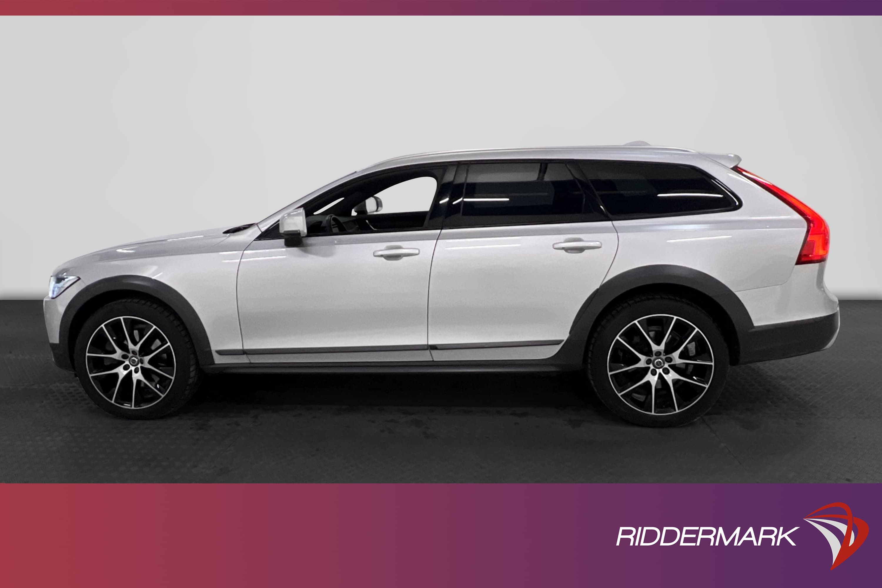 Volvo V90 Cross Country