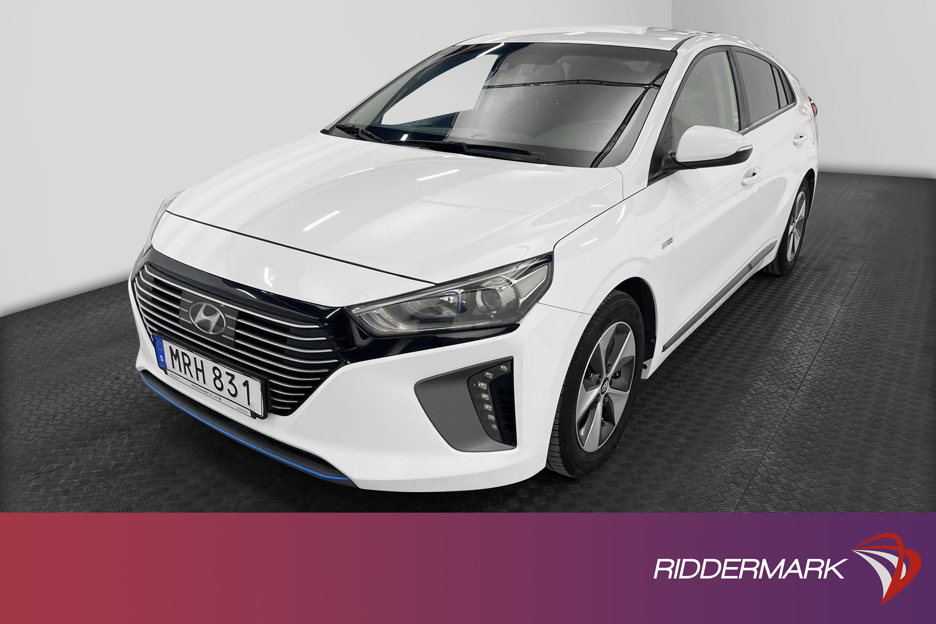 Hyundai Ioniq Hybrid 1.6 141hk B-Kamera Adaptiv 360kr Skatt