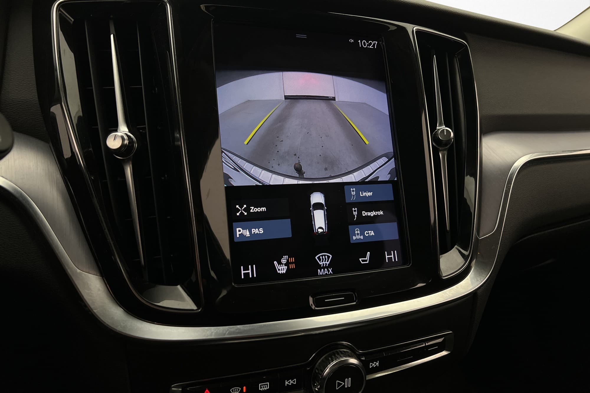 Volvo V60 B4 197hk Momentum H/K Kamera Drag Värmare CarPlay