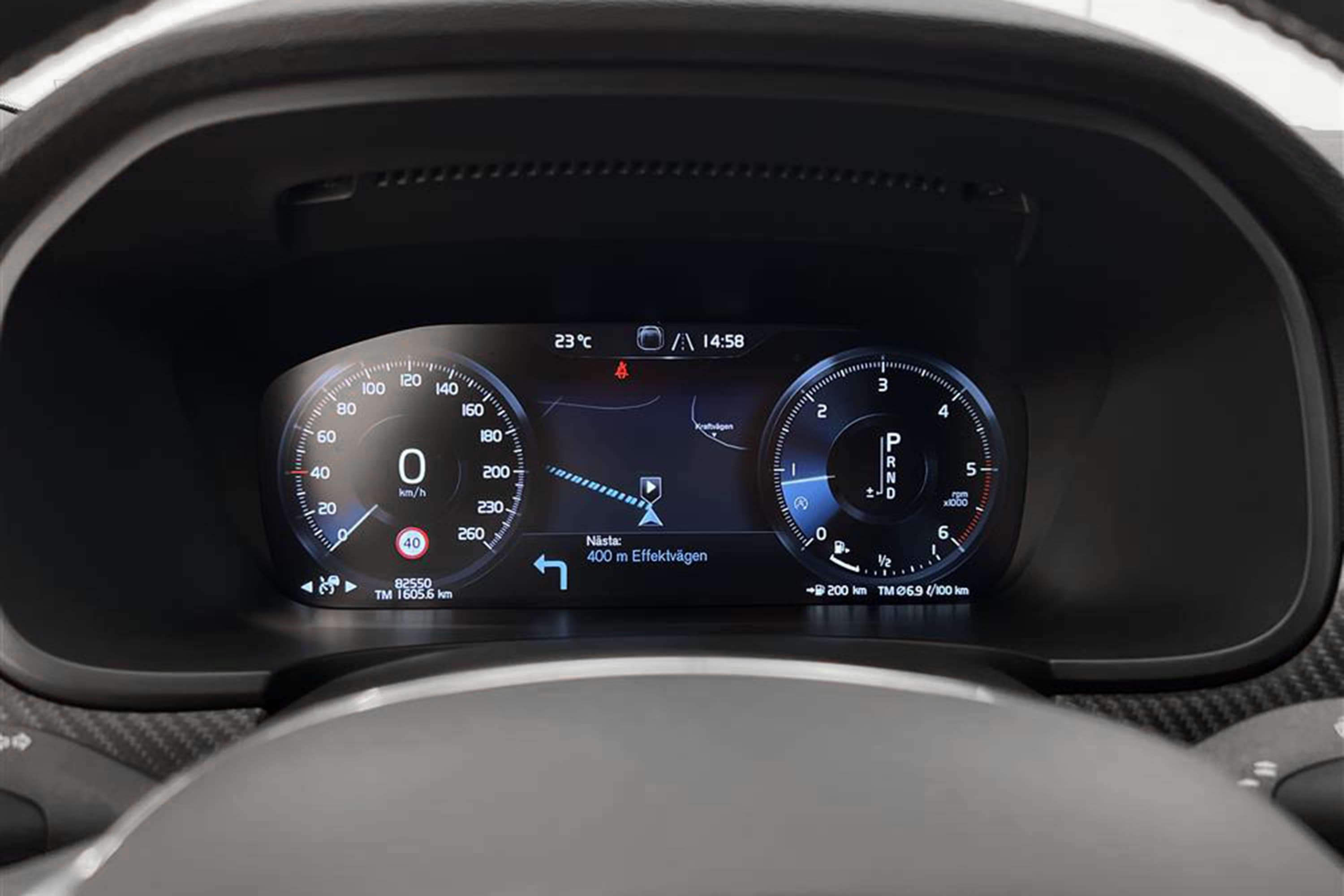 Volvo V90 D3 AWD 150hk R-Design VOC Värmare GPS PDC 0,5l/milinteriör