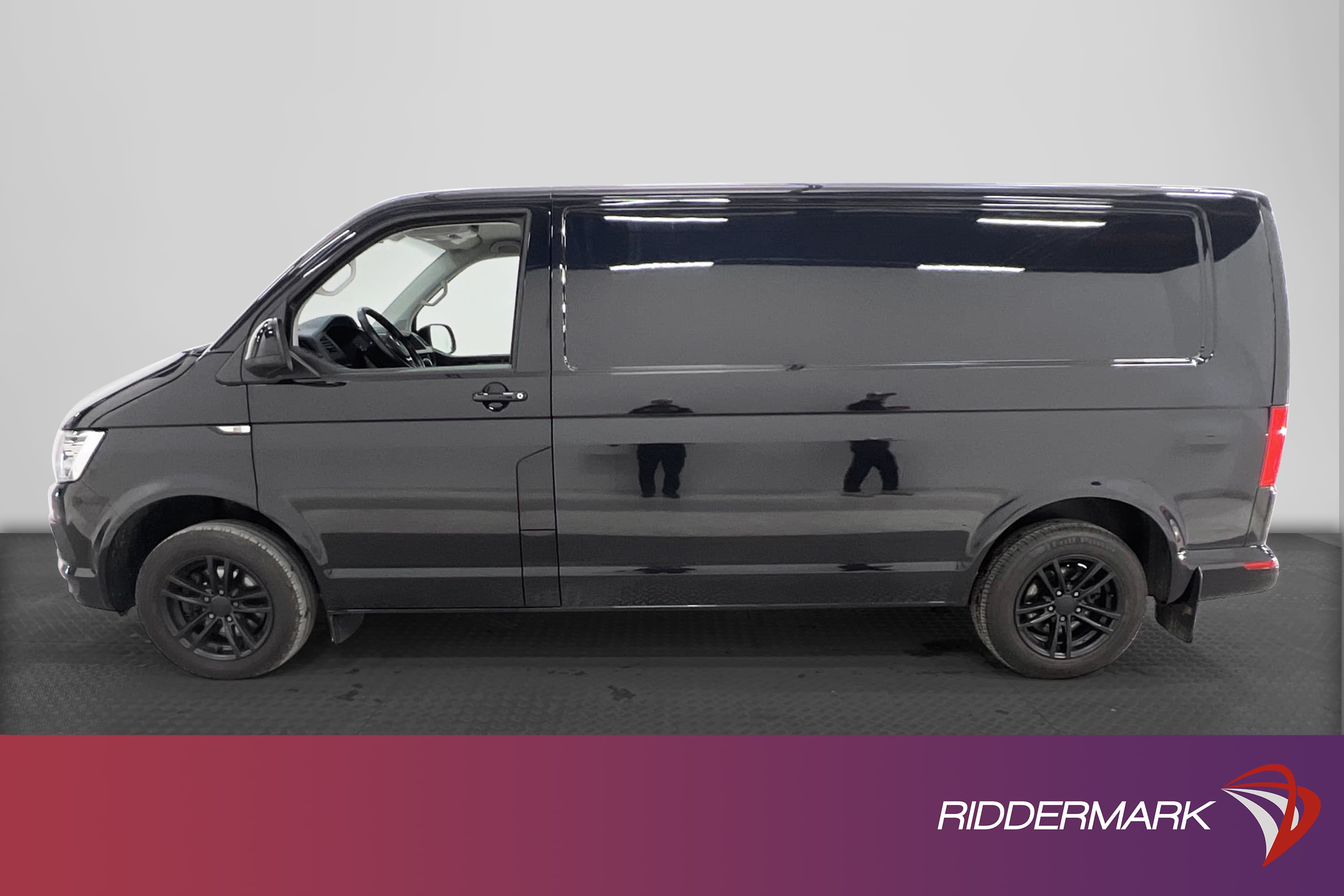 Volkswagen Transporter 2.0 TDI Eu6 L2 Värmare 3-sits Moms