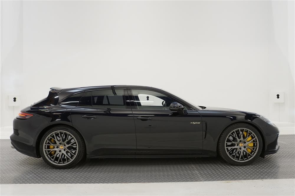 Porsche Panamera Turbo S E-Hybrid 680hk Kolfiber Pano Burmes