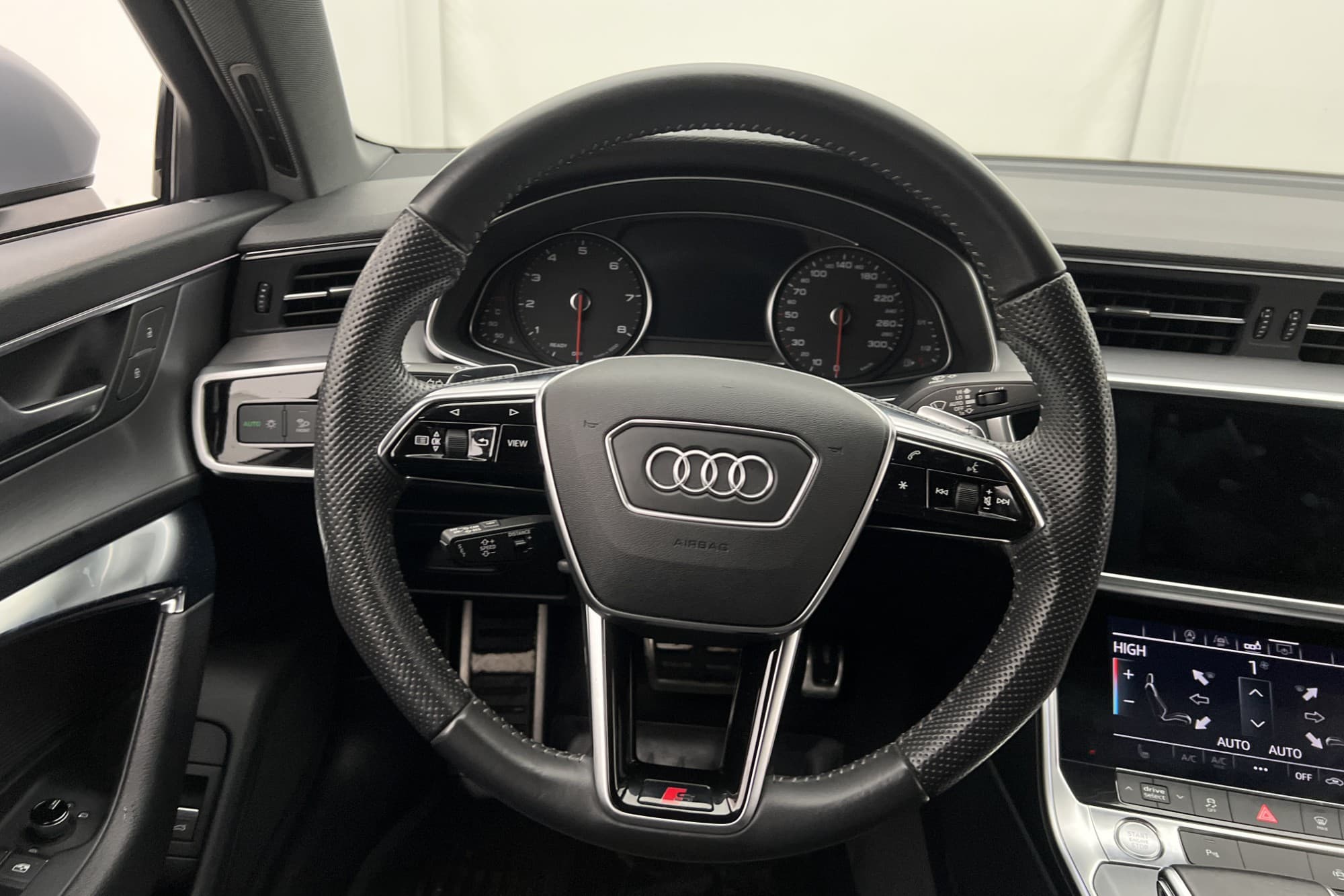 Audi A6 Sedan 45 TFSI Q S-Line Värmare Matrix Ambient Drag
