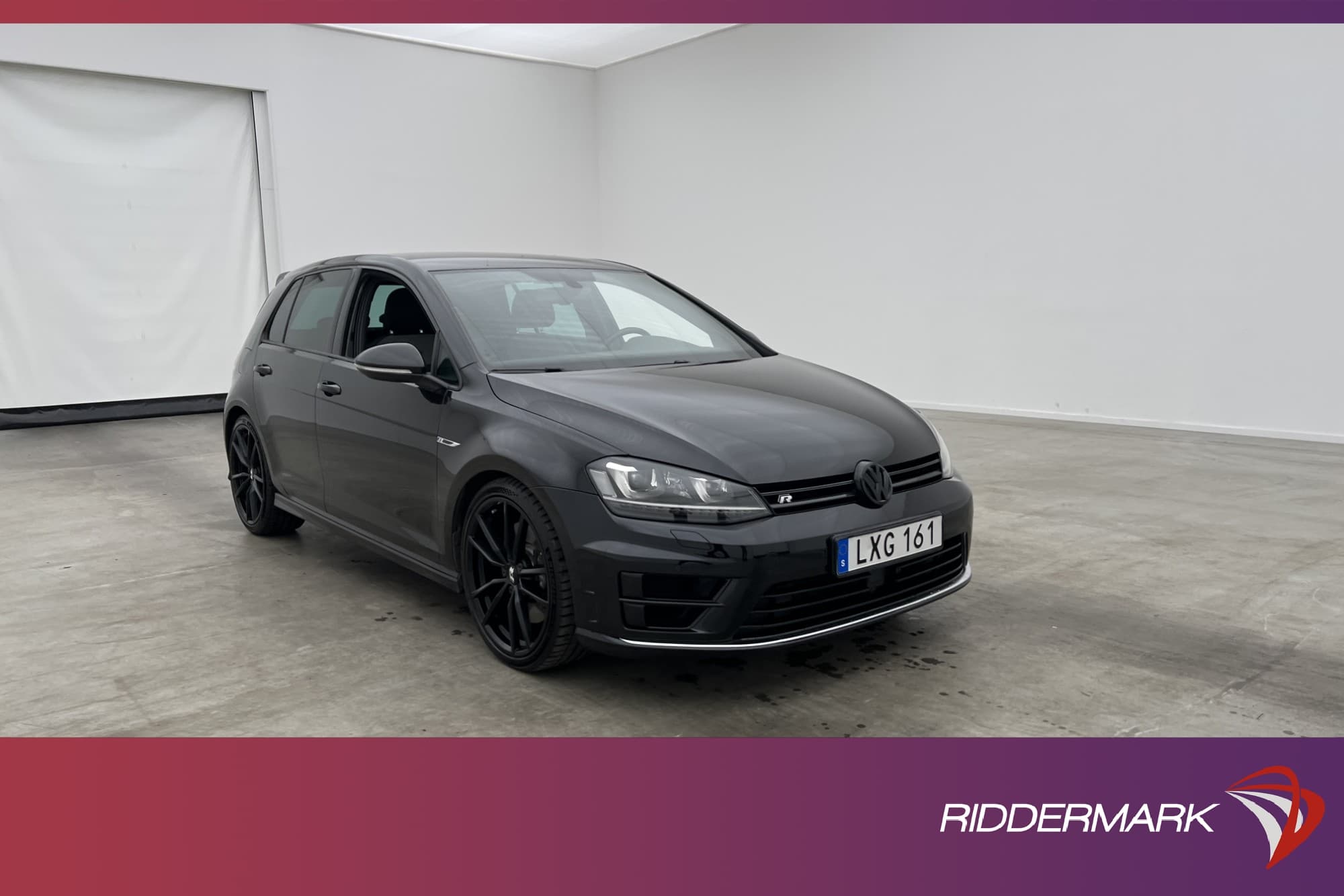 Volkswagen Golf R 4M 300hk