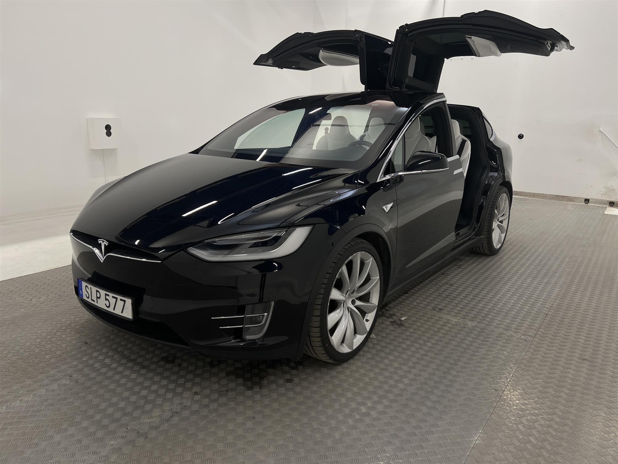 Tesla Model X 90D AWD 423hk 6Sits FRI SUPERCHARGE Drag Moms interiör