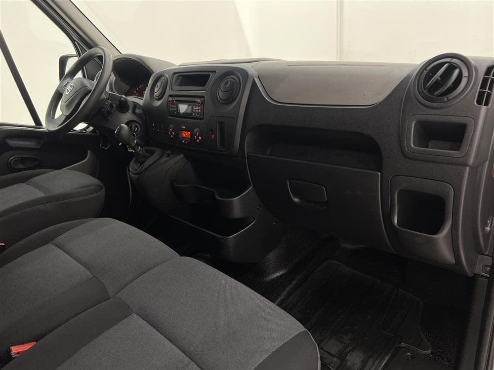 Nissan NV400 2.3 145hk Eu6 L2H2 V-Inredd Värmare Moms 