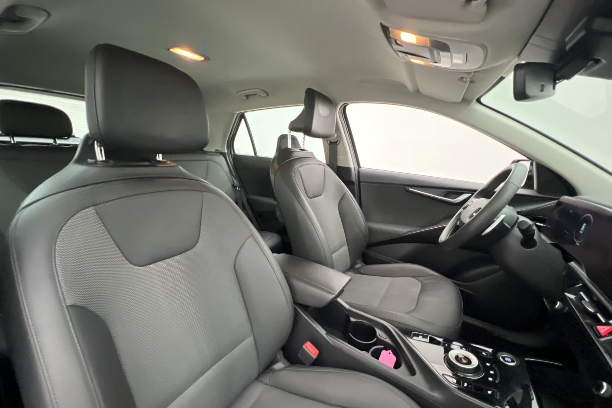 Kia Niro Plug-In-Hybrid Action Kamera CarPlay Rattvärme MOMS