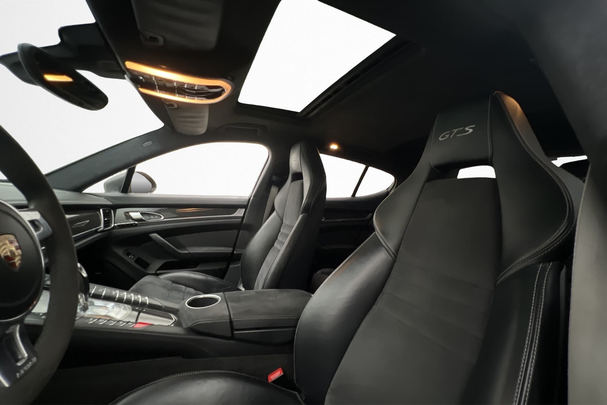 Porsche Panamera GTS PASM Sport Chrono BOSE 18-Vägs Kolfiber