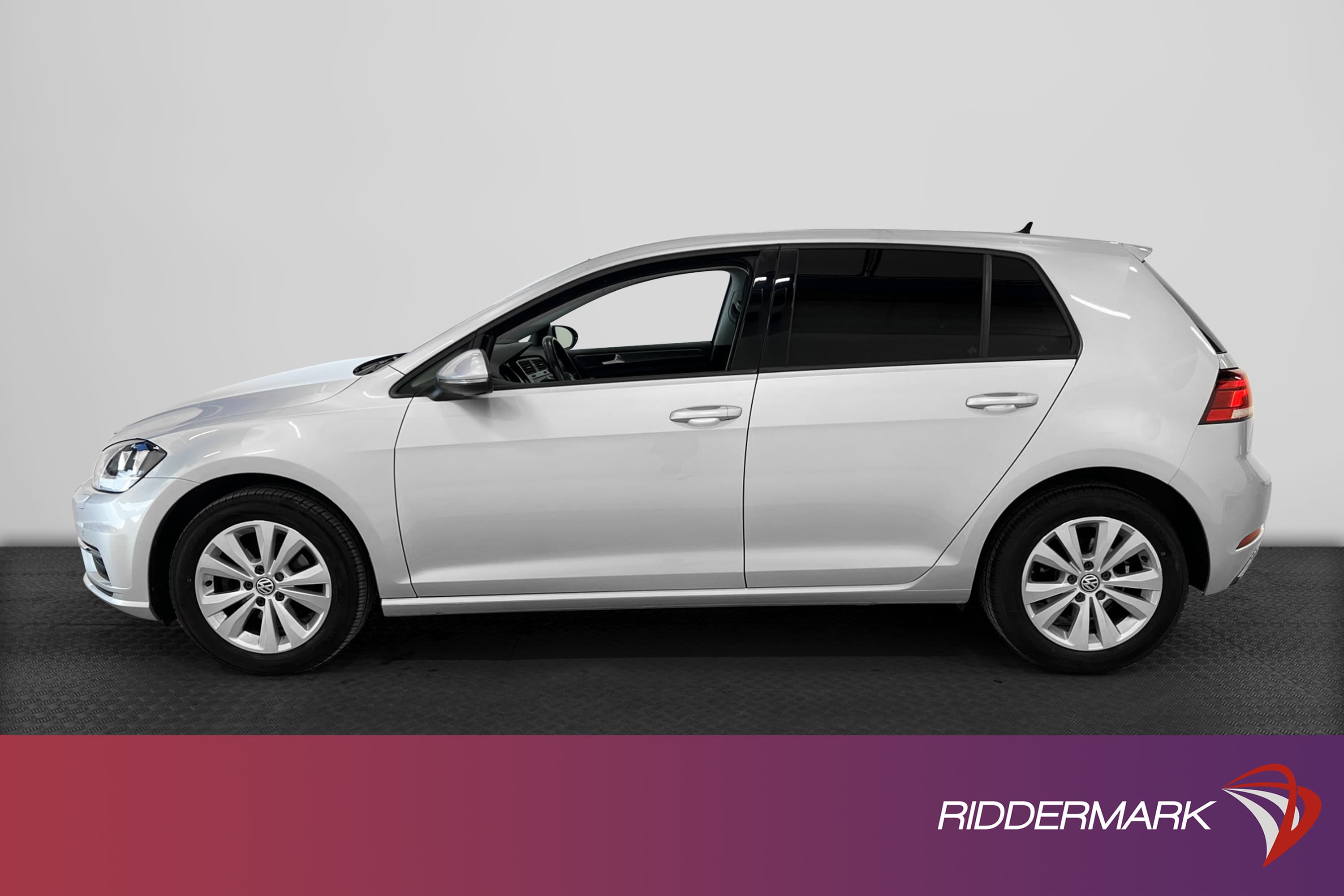 Volkswagen Golf 1.0 TSI 