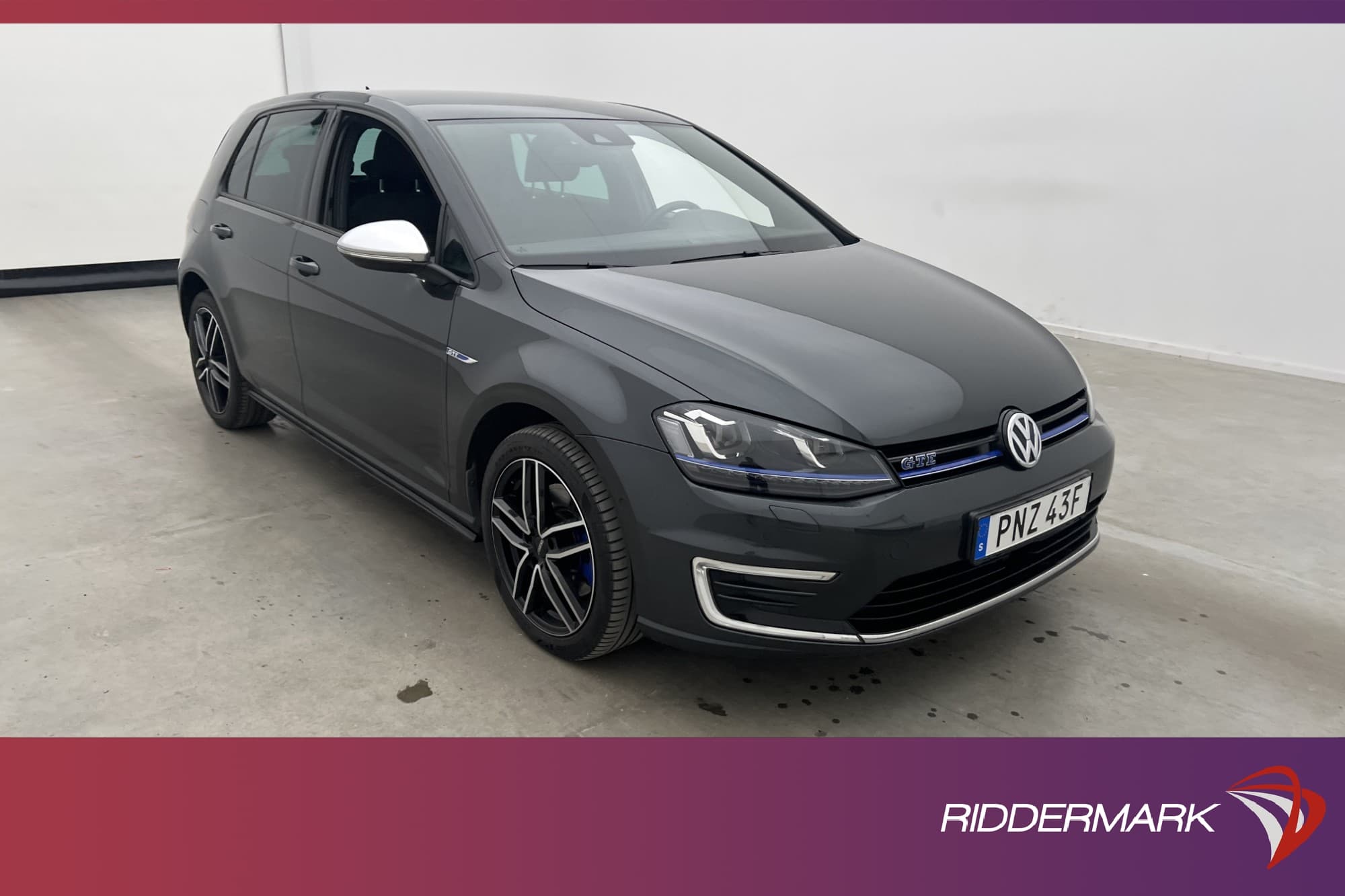 Volkswagen Golf GTE 204hk