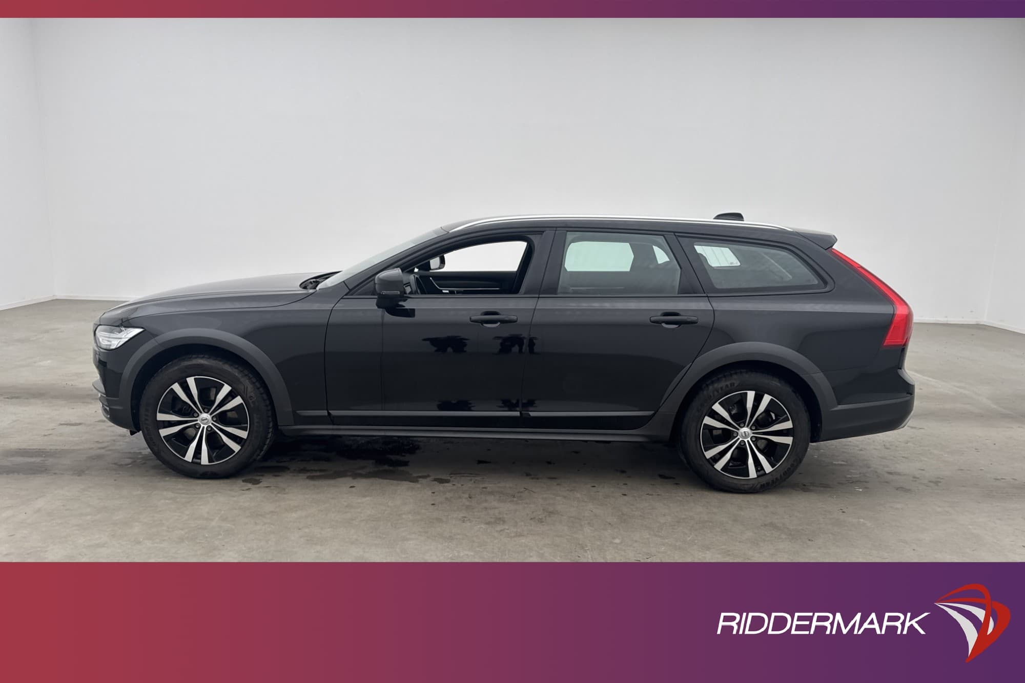 Volvo V90 Cross Country D4 AWD VOC D-Värmare Kamera GPS Drag