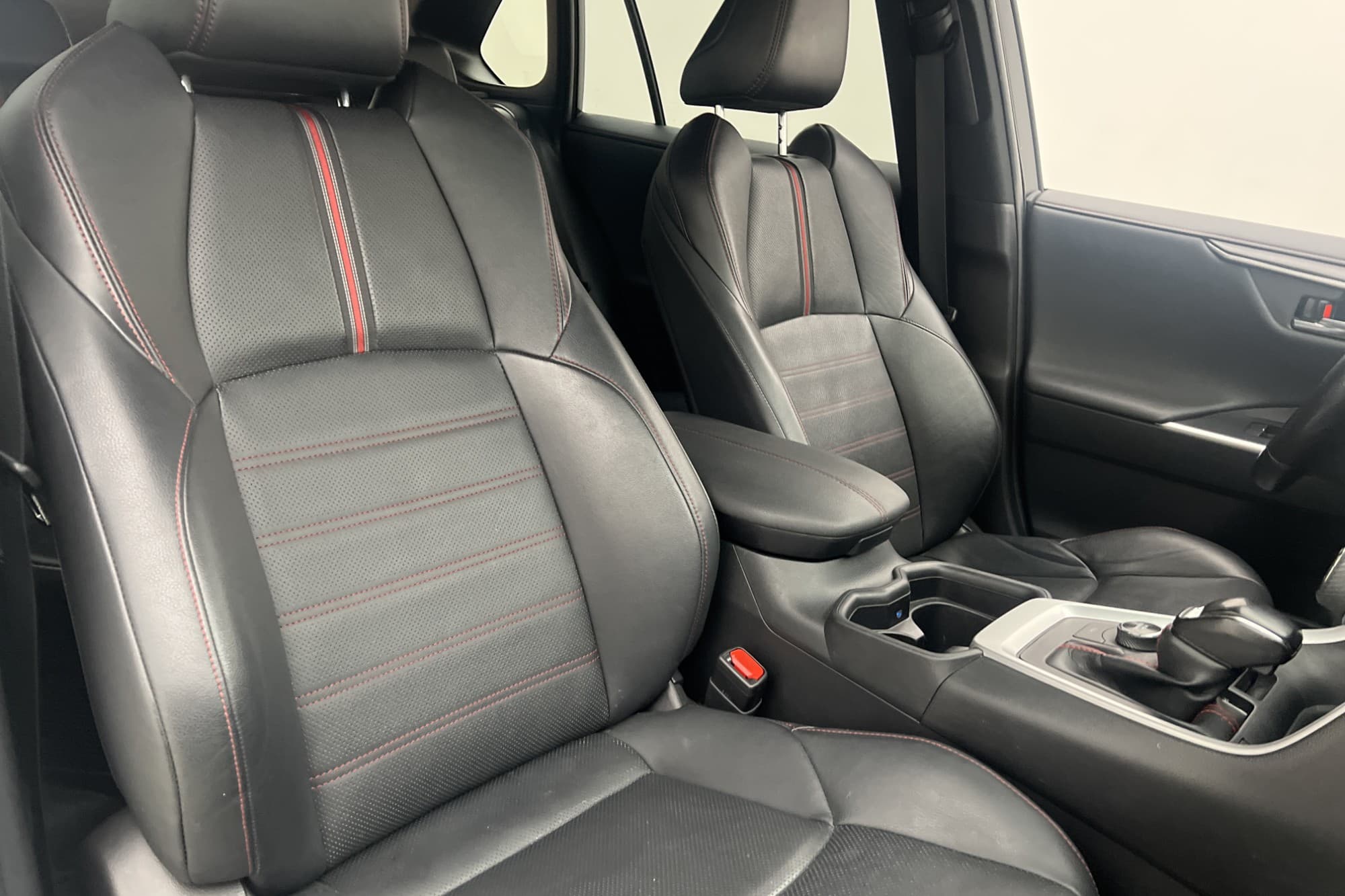 Toyota RAV4 Plug-in AWD Style Premium JBL Skinn 360° MOMS