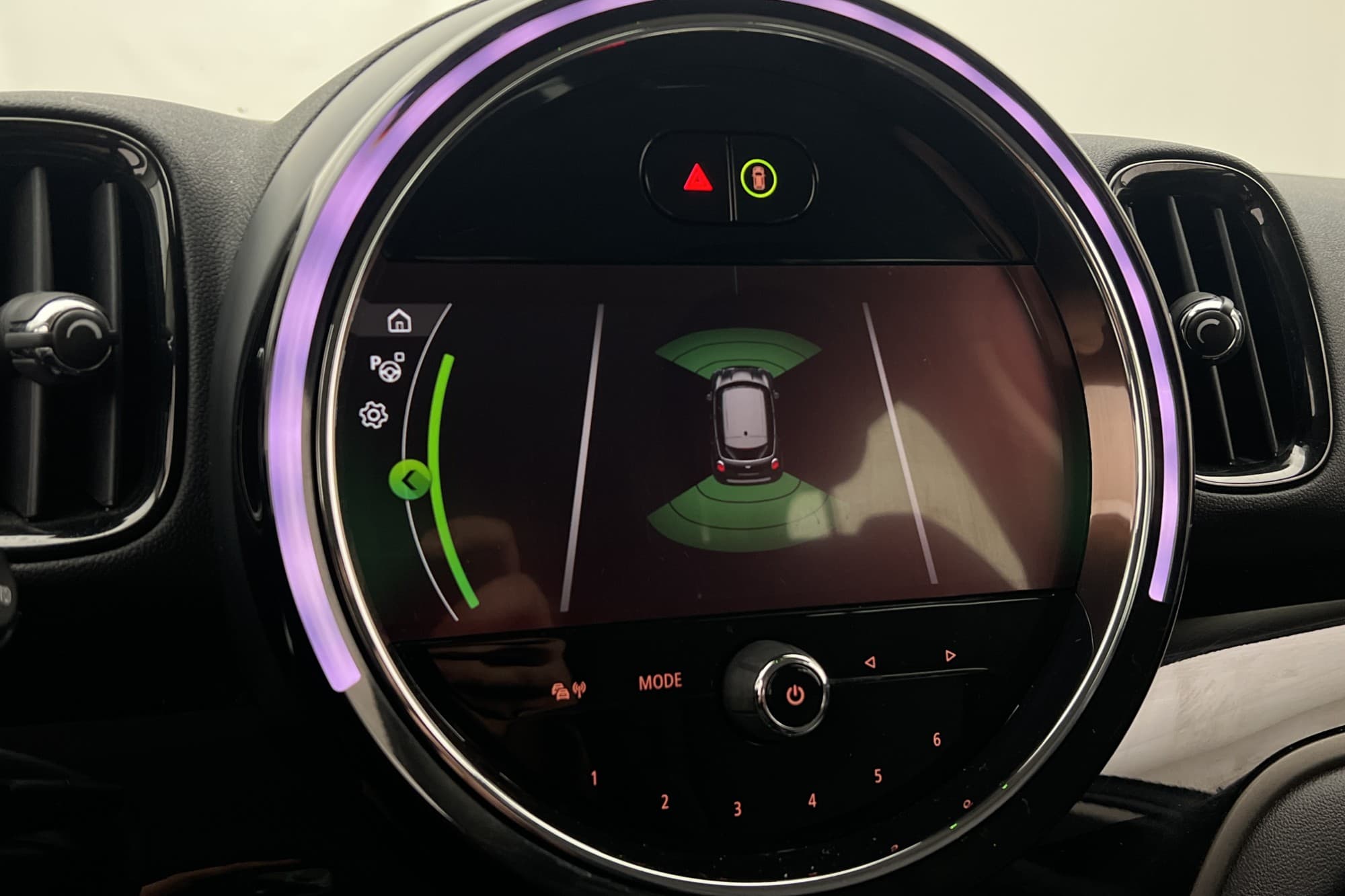 MINI Countryman SE ALL4 Salt II Excitement Connected MOMS