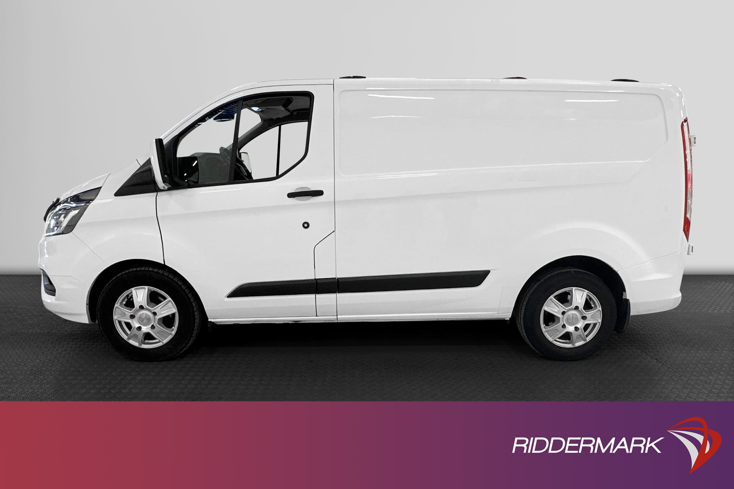 Ford Transit Custom 2130hk Automat Värmare Drag Kamera SYNC