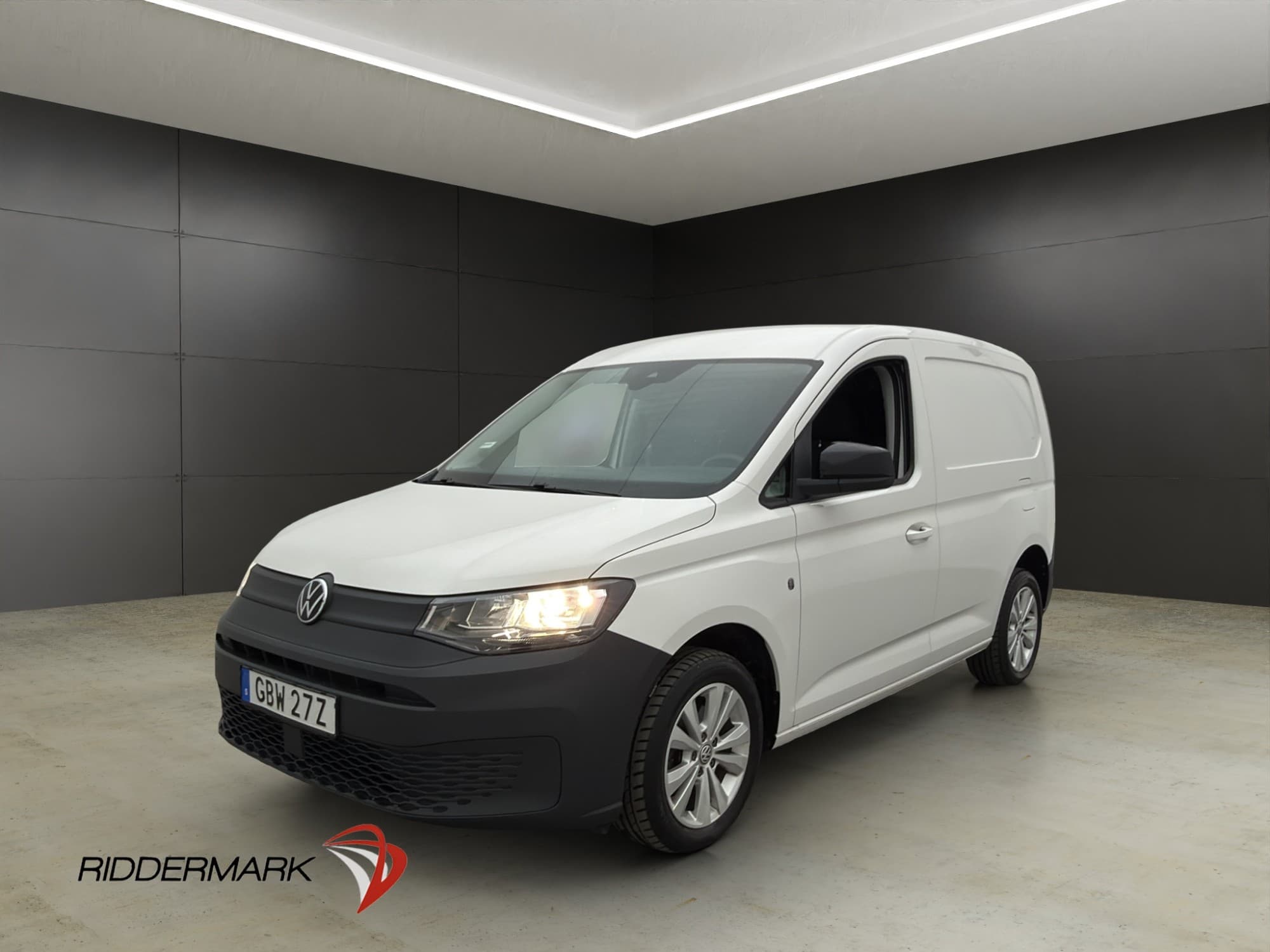 Volkswagen Caddy Cargo Värmare B-Kamera V-Inre CARPLAY Moms