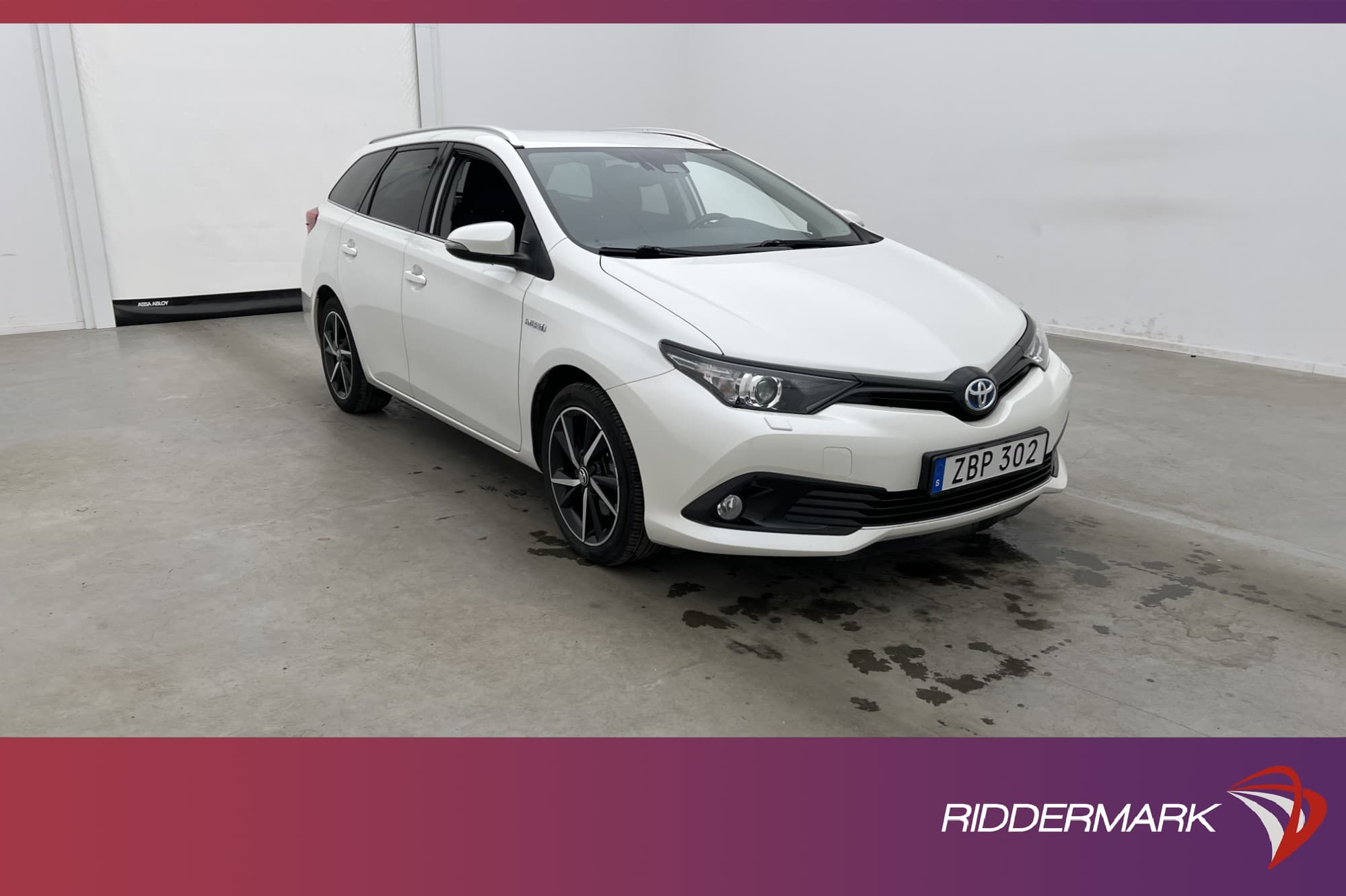 Toyota Auris Touring Sports Hybrid 136hk Kamera Navi Keyless