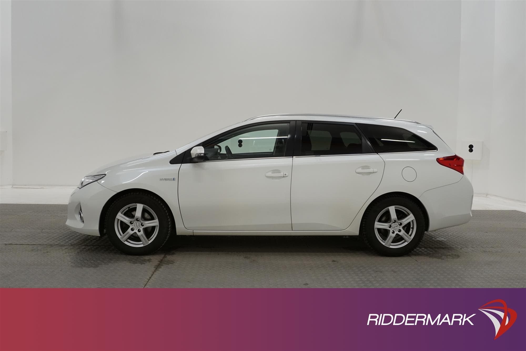 Toyota Auris TS Hybrid 136hk