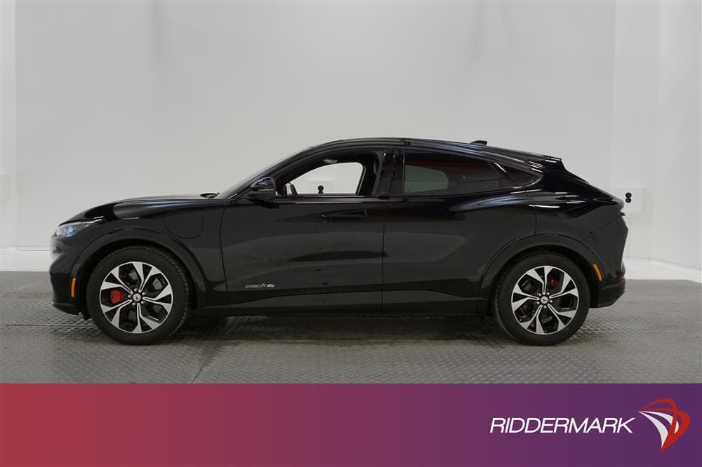 Ford Mustang Mach-E Standard Range AWD 269hk