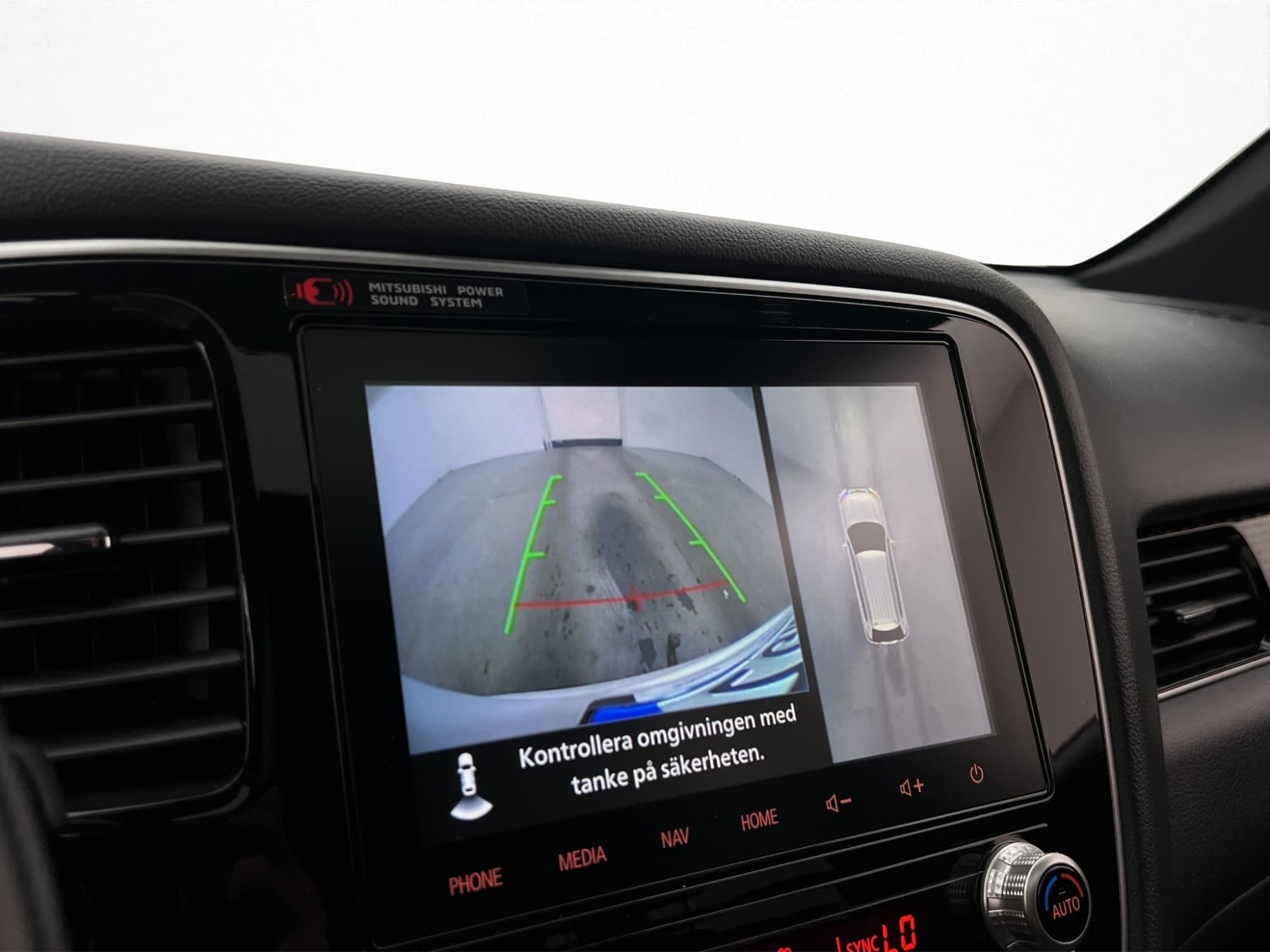 Mitsubishi Outlander PHEV S-Edition Taklucka 360° Skinn Drag