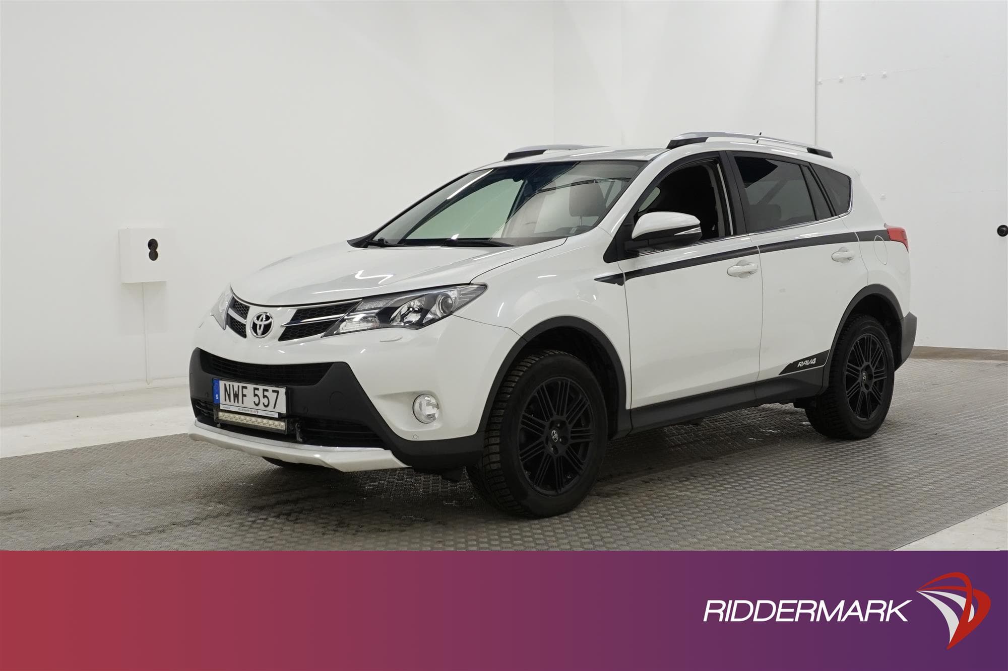 Toyota  RAV4 2.2 4x4 150hk Navigation  Dragkrok B-Kamera