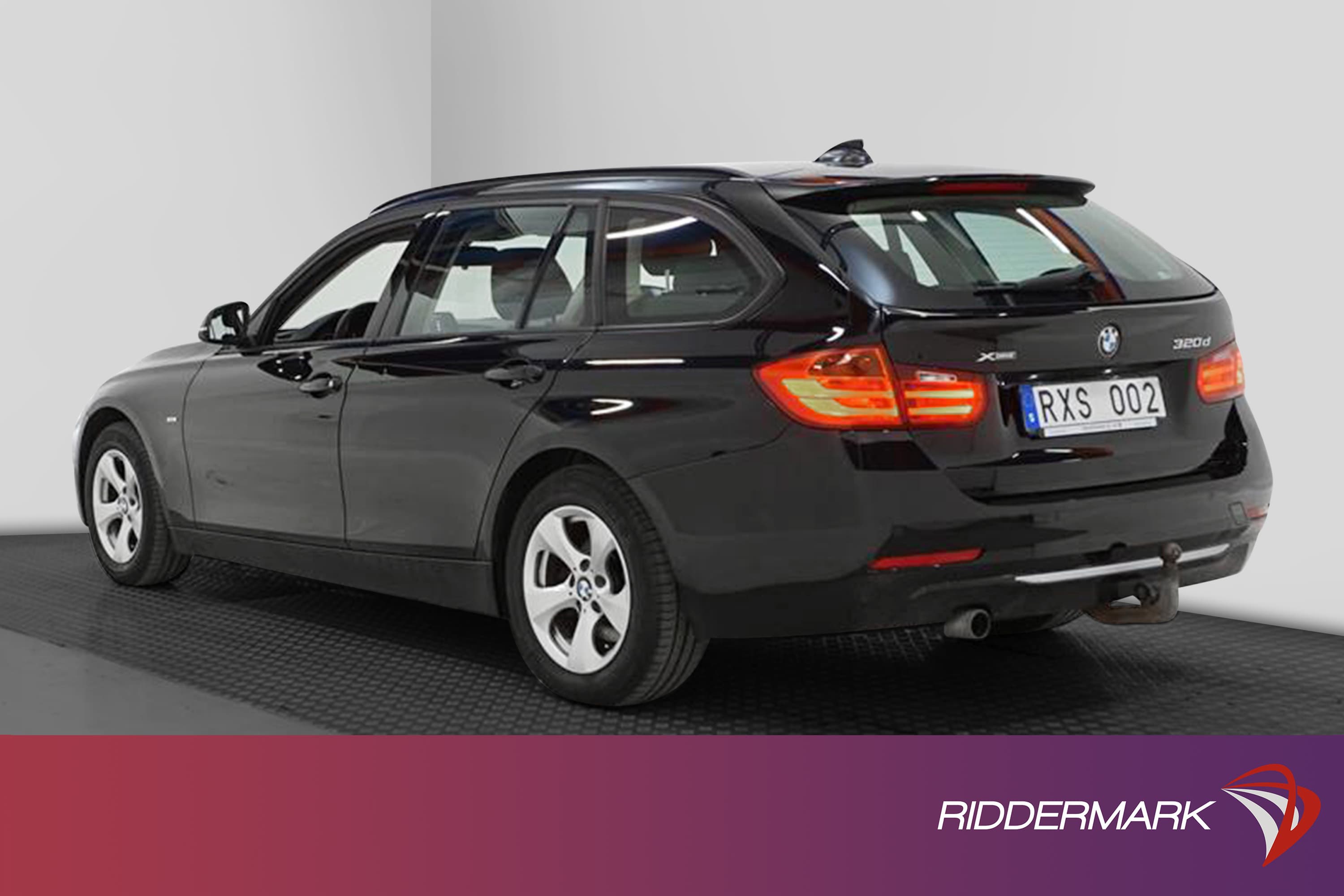 BMW 320 d xDrive Modern Line Motorvärmare Drag Keyless Skinnexteriör