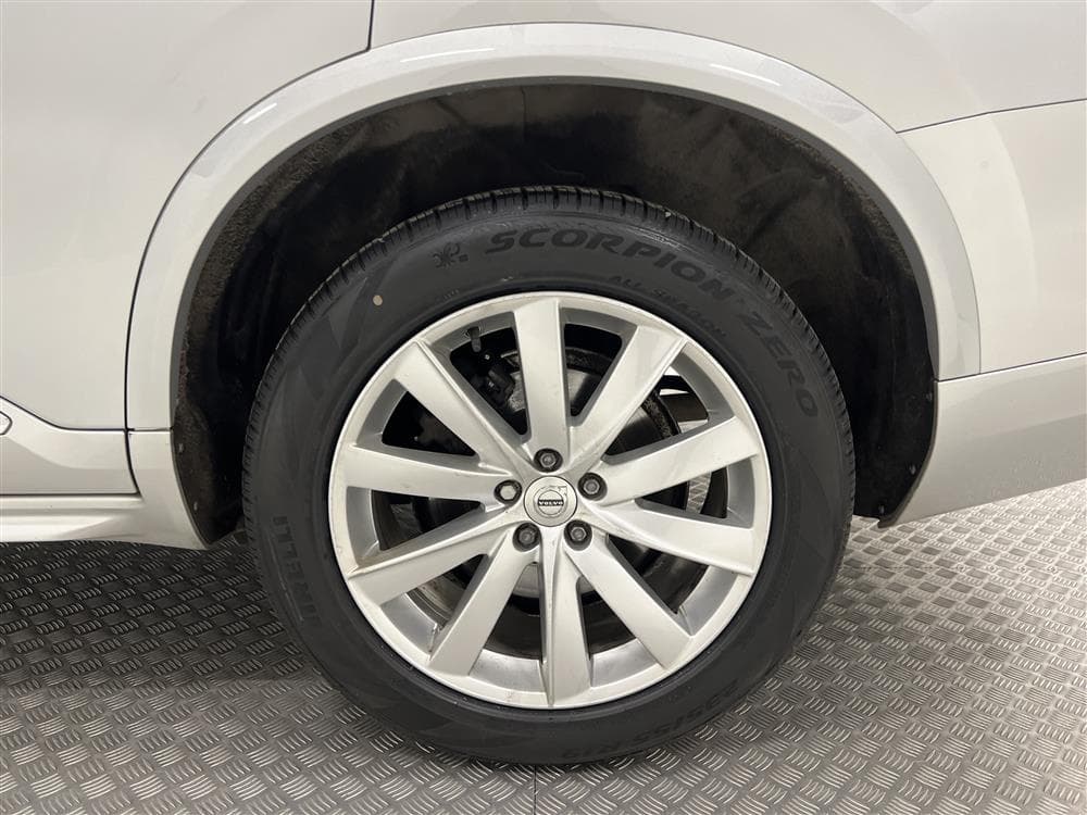 Volvo XC90 D5  AWD Inscription VOC Värmare Kamera Drag Naviinteriör