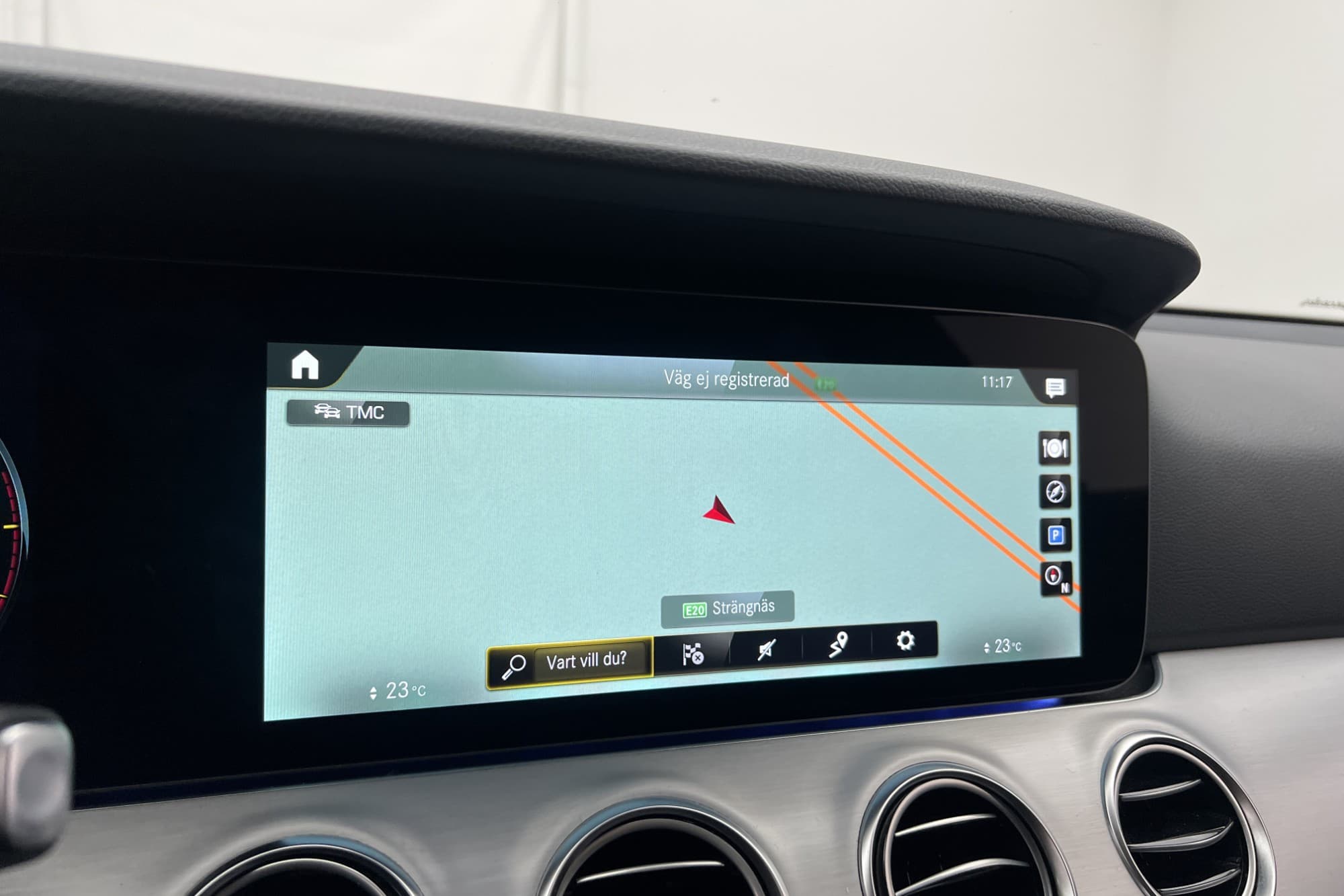 Mercedes-Benz E 220 d 4M 194hk AMG Kamera Drag W-Screen MOMS