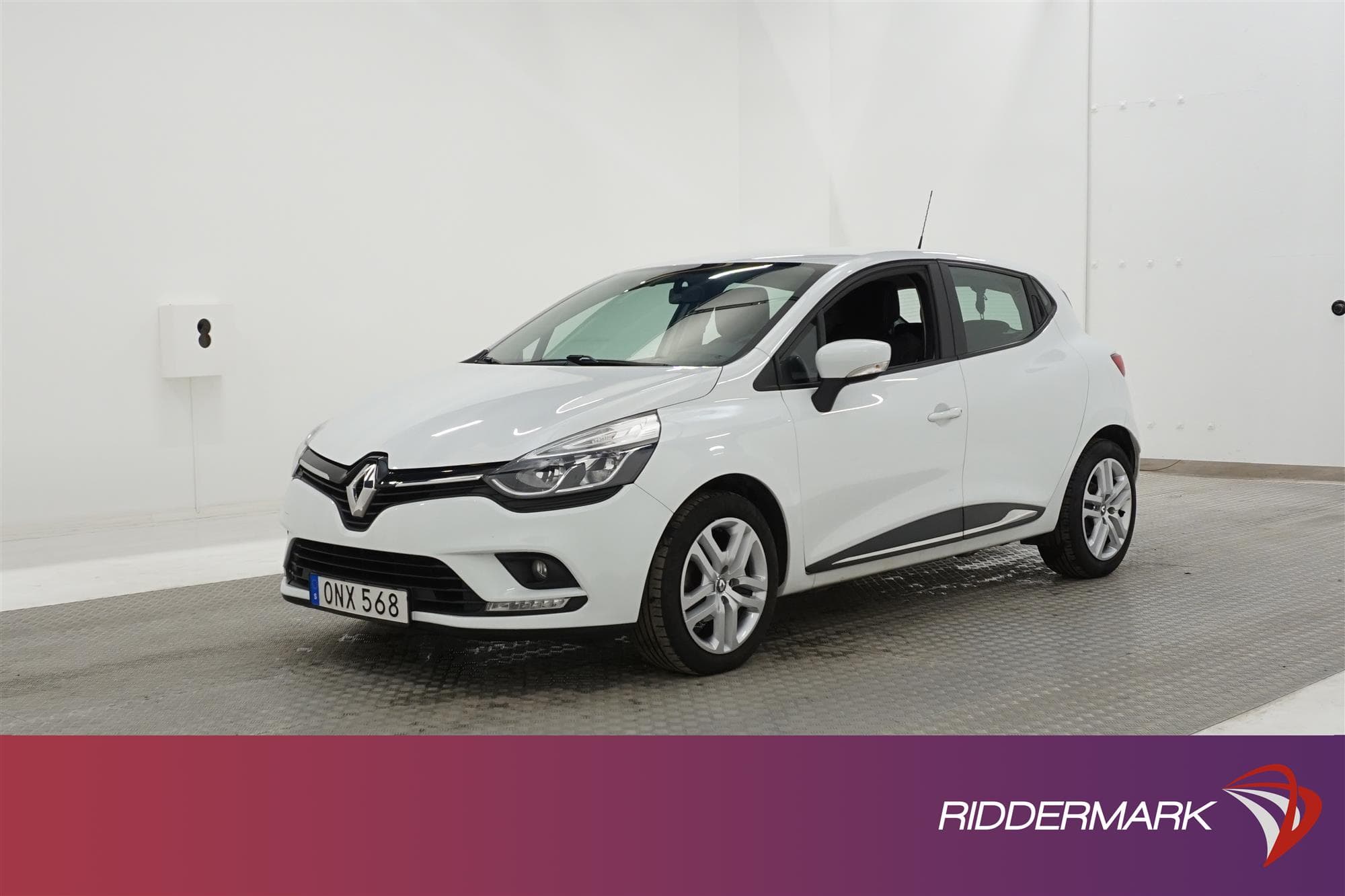 Renault Clio 5-dörrars Halvkombi