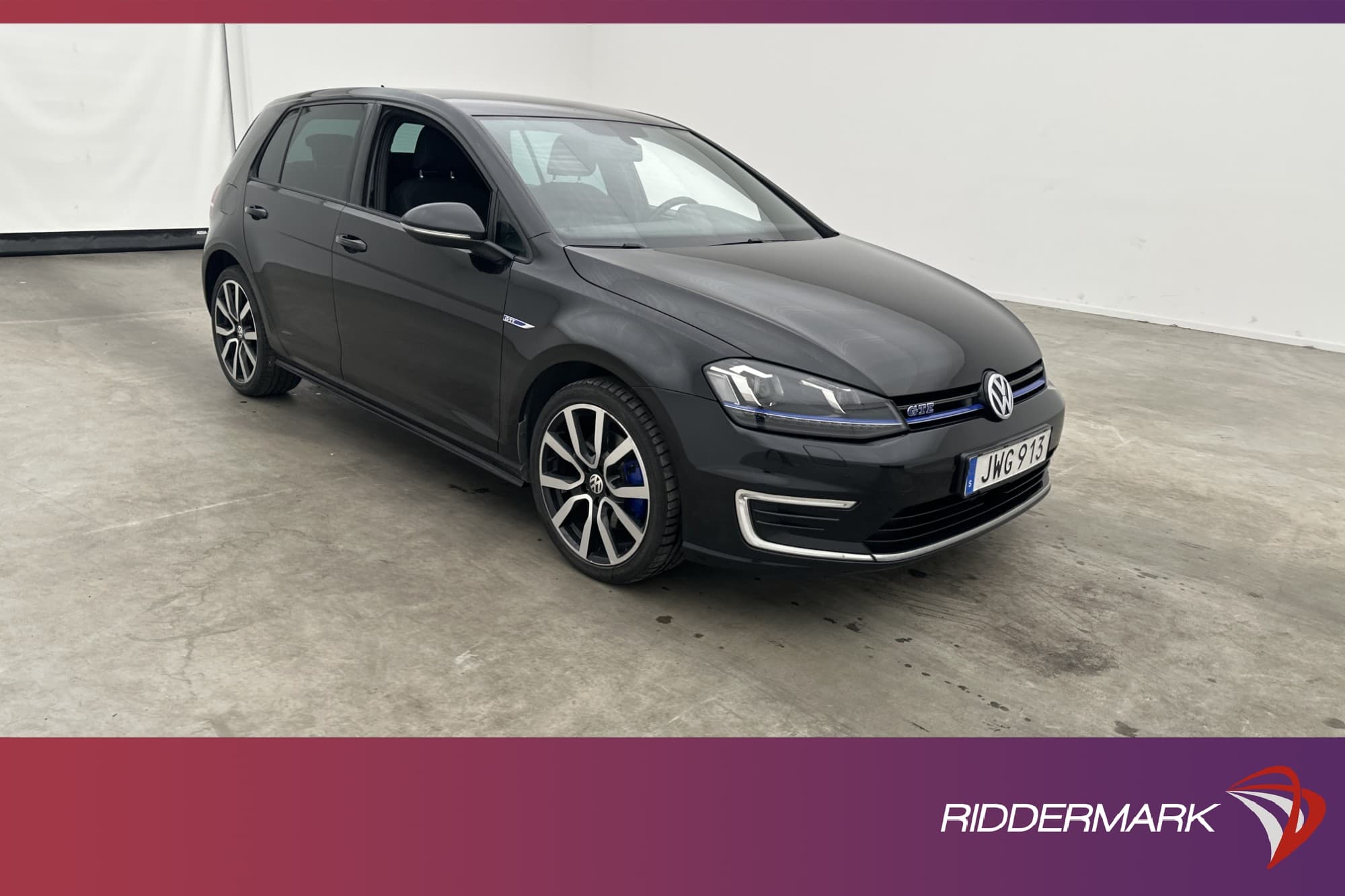 Volkswagen Golf GTE 204hk