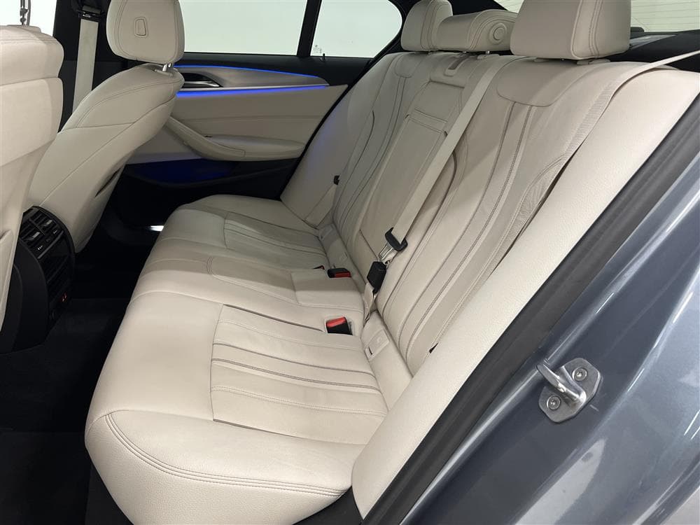 BMW 520 d xDrive 190hk M-sport Värmare HiFi kamera GPS Drag