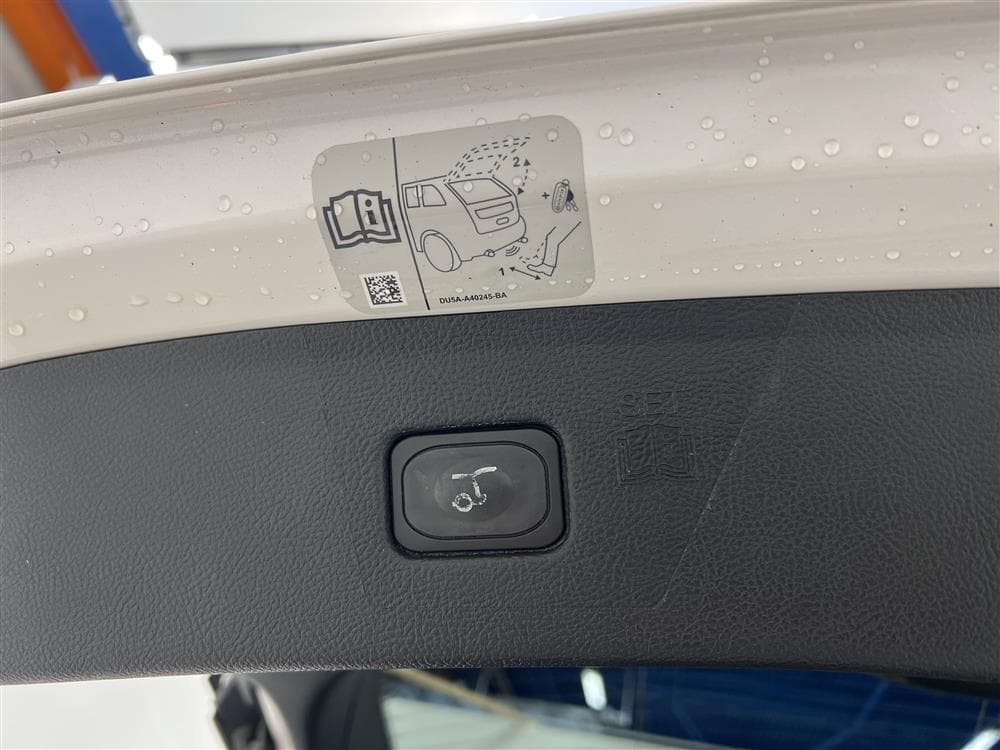 Ford Edge 2.0 TDCi 210hk D-Värm Pano B-Kamera Navi Draginteriör