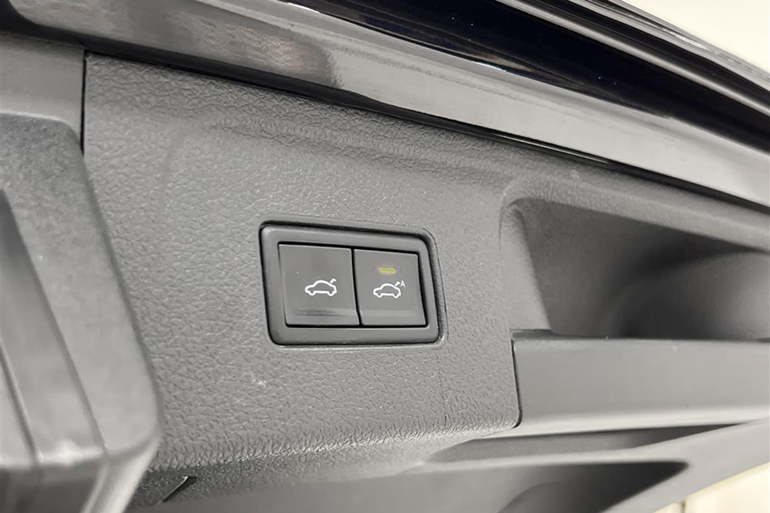 Volkswagen Passat 2.0 TDI 4M 190hk R Line D-Värm Cockpit 