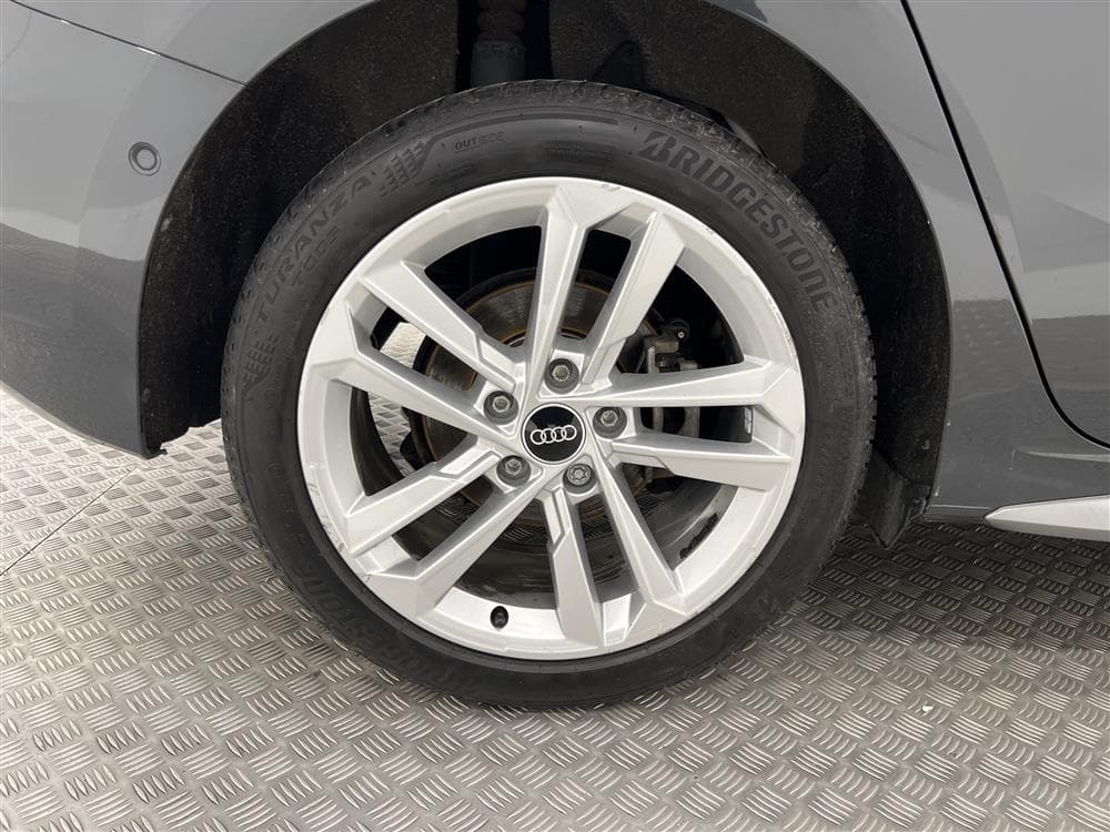 Audi A3 Sportback 35 TFSI 150hk Cockpit Drag 0,48l/milinteriör