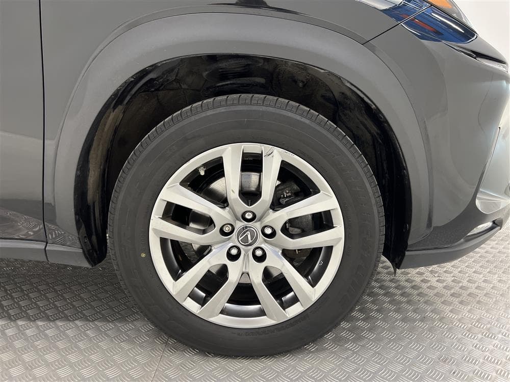Lexus NX 300h 197hk AWD Executive Skinn B-Kam Navi 0,59l/milinteriör