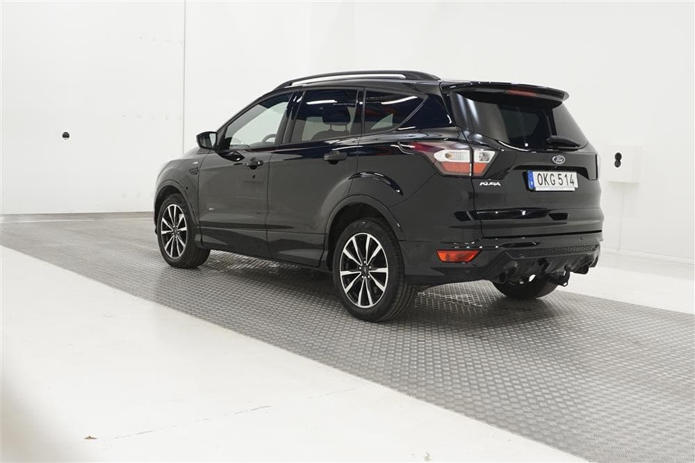 Ford Kuga 2.0 TDCi AWD 180hk ST-Line Kamera Drag Välservad