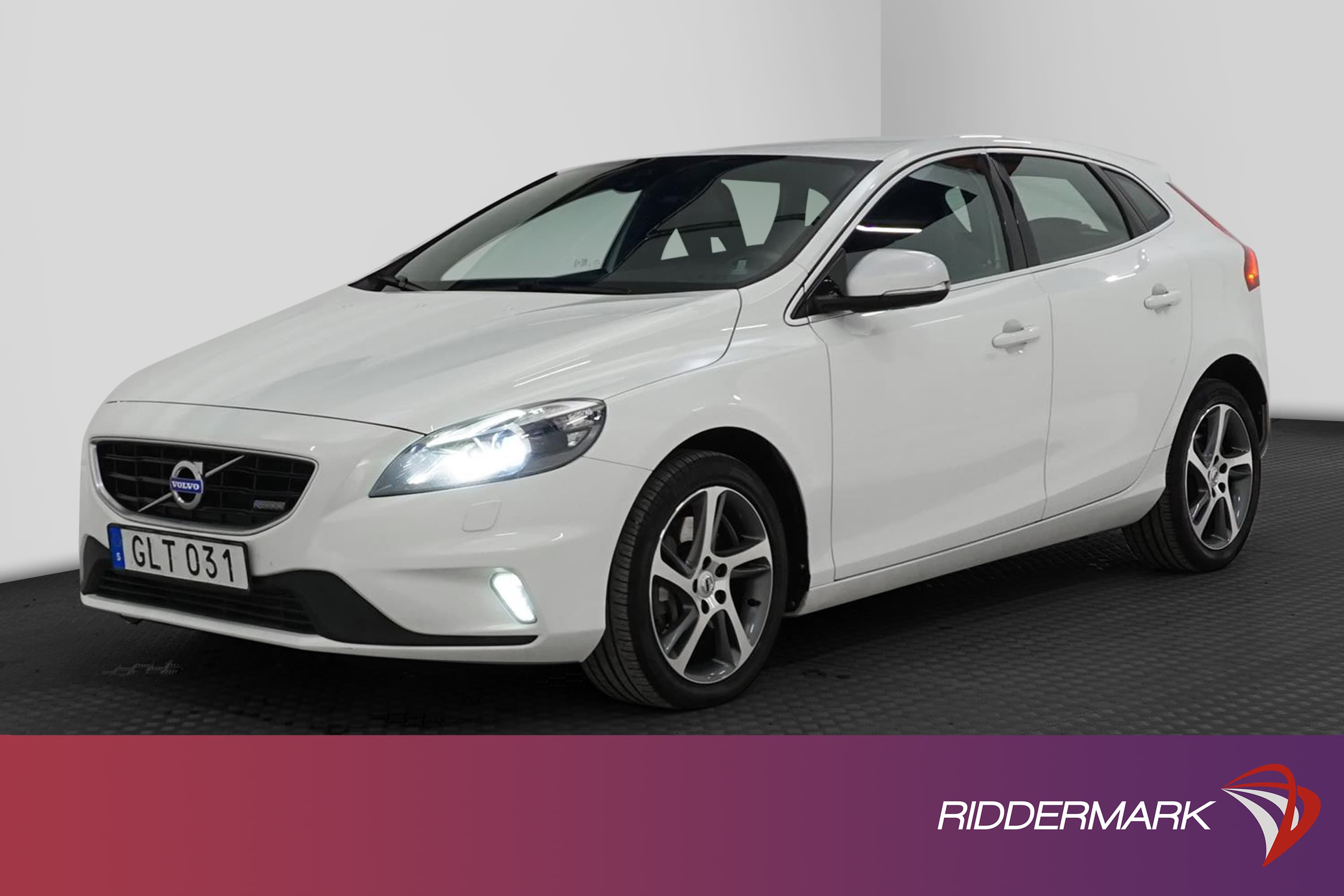 Volvo V40 D3 150hk R-Design VOC Värmare Helskinn 0,52l/milexteriör