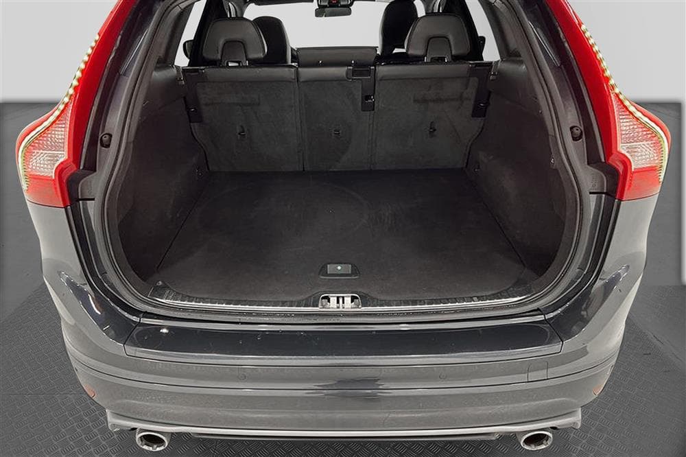 Volvo XC60 D4 190hk R-Design D-Värm VOC Skinn BLIS 0,45l/milinteriör