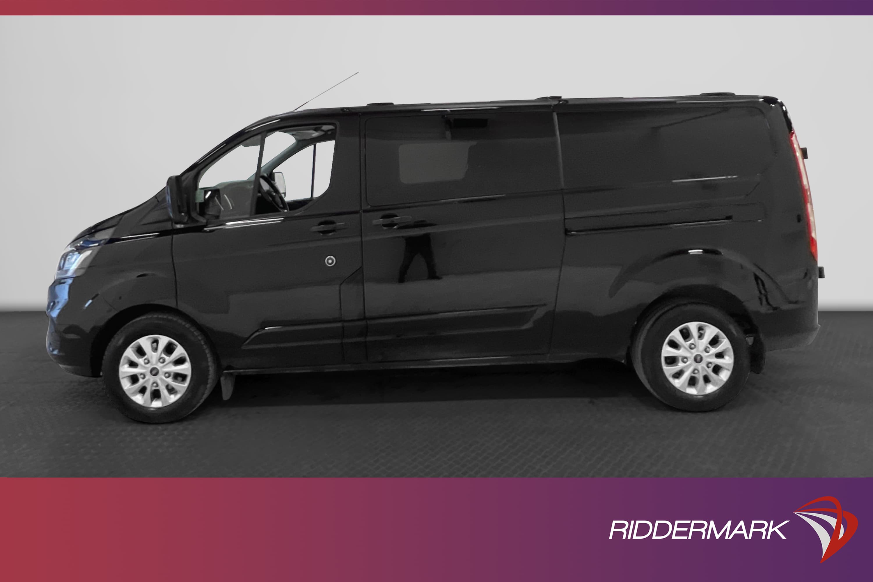 Ford Transit Custom 340 Crew Van